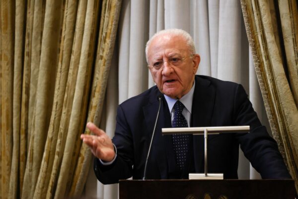campanie de luca aucun accord avec schlein sur les regionales