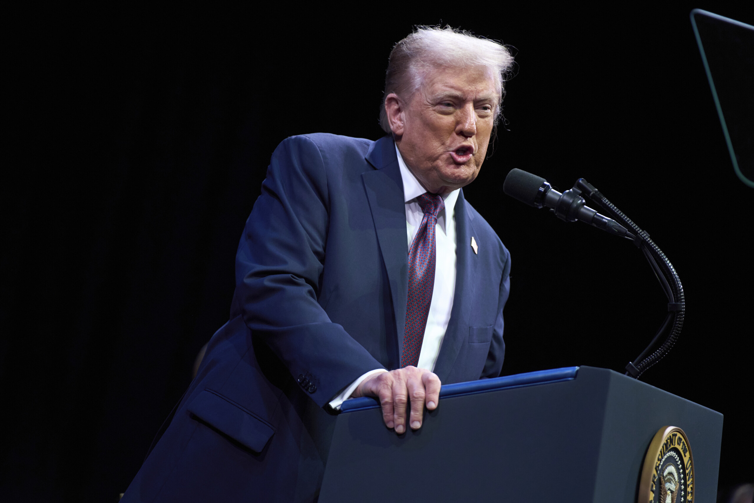etats unis maison blanche la signature sur la lettre a epstein nest pas celle de trump scaled