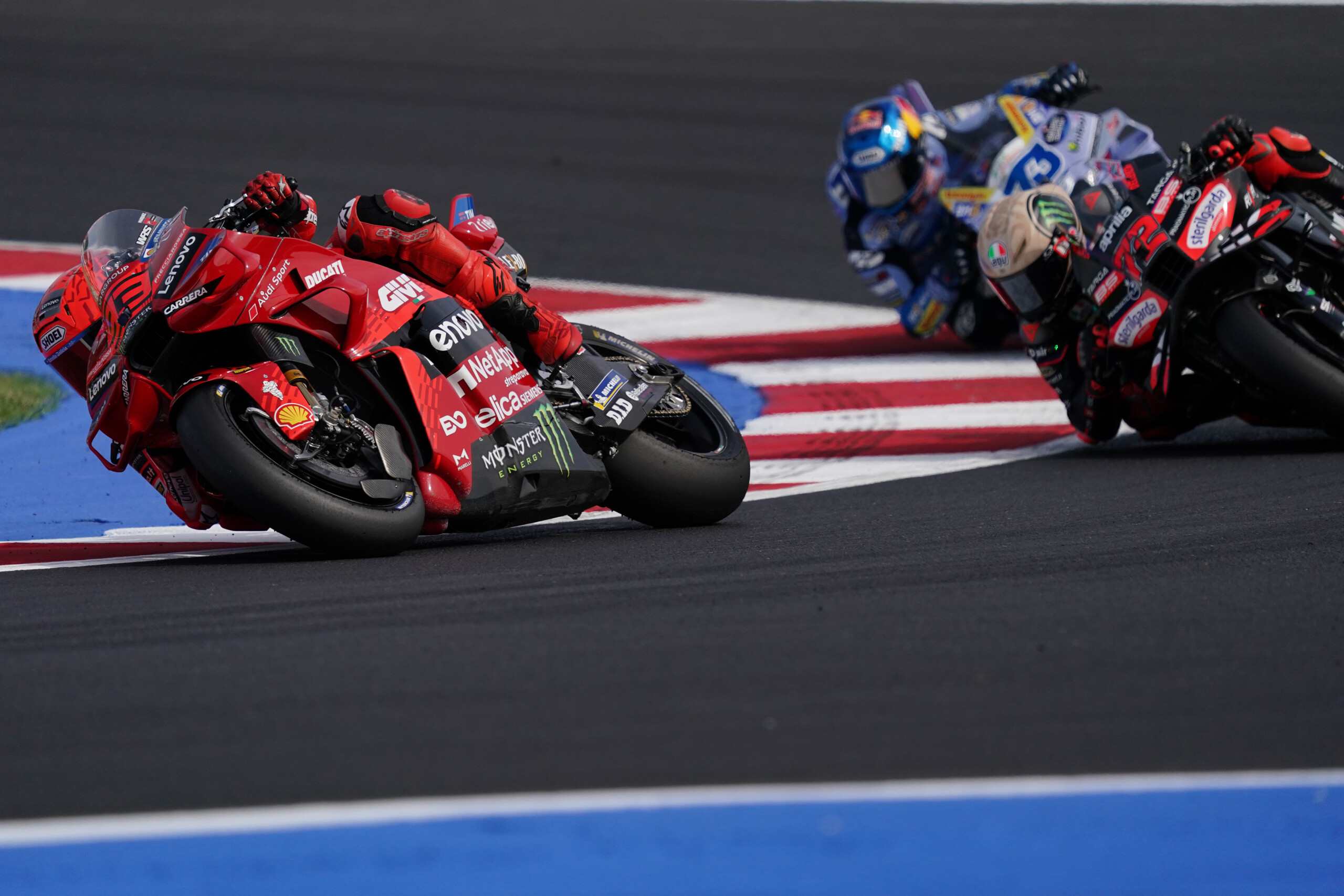 motogp m marquez triomphe a saint marin bezzecchi deuxieme scaled