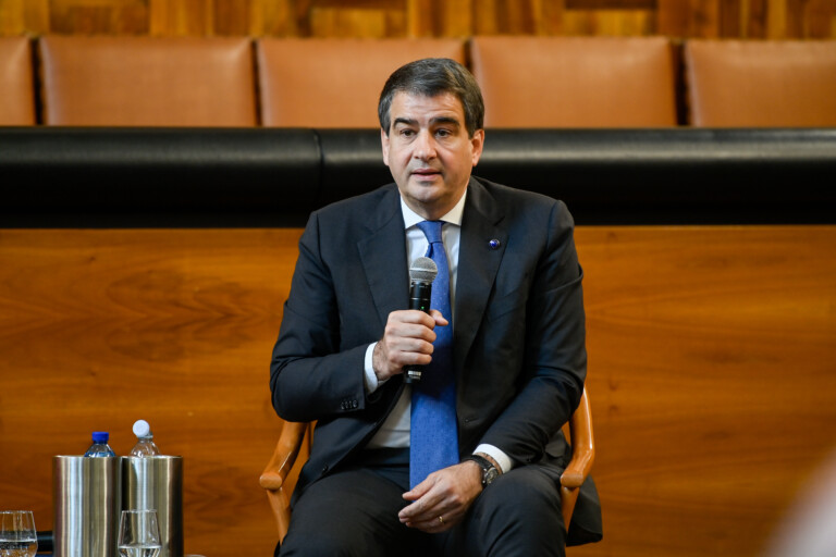 ue fitto donner des reponses immediates pour renforcer la confiance des europeens