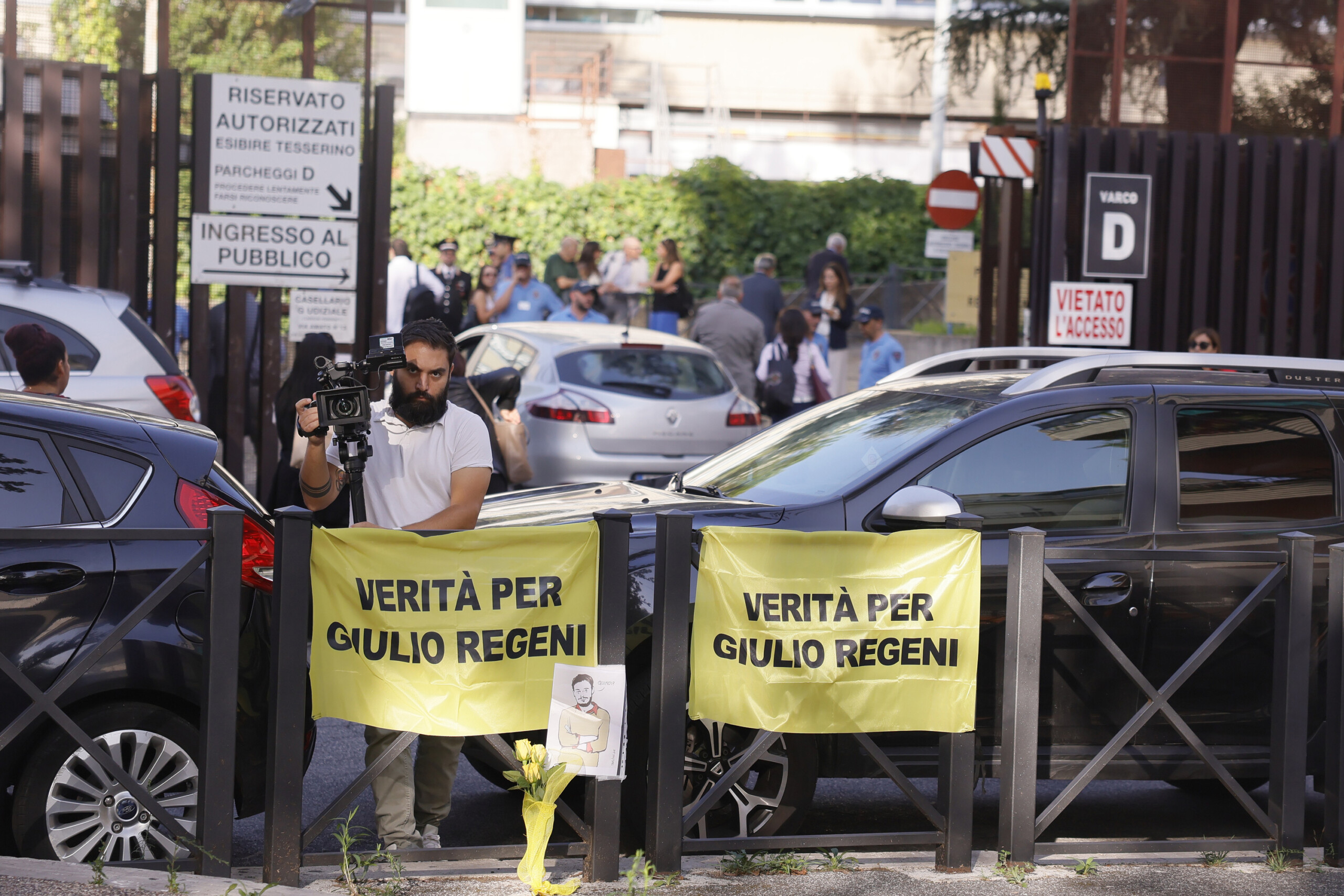 affaire regeni les avocats de la defense soulevent la question de la constitutionnalite de la prolongation de la garde a vue scaled