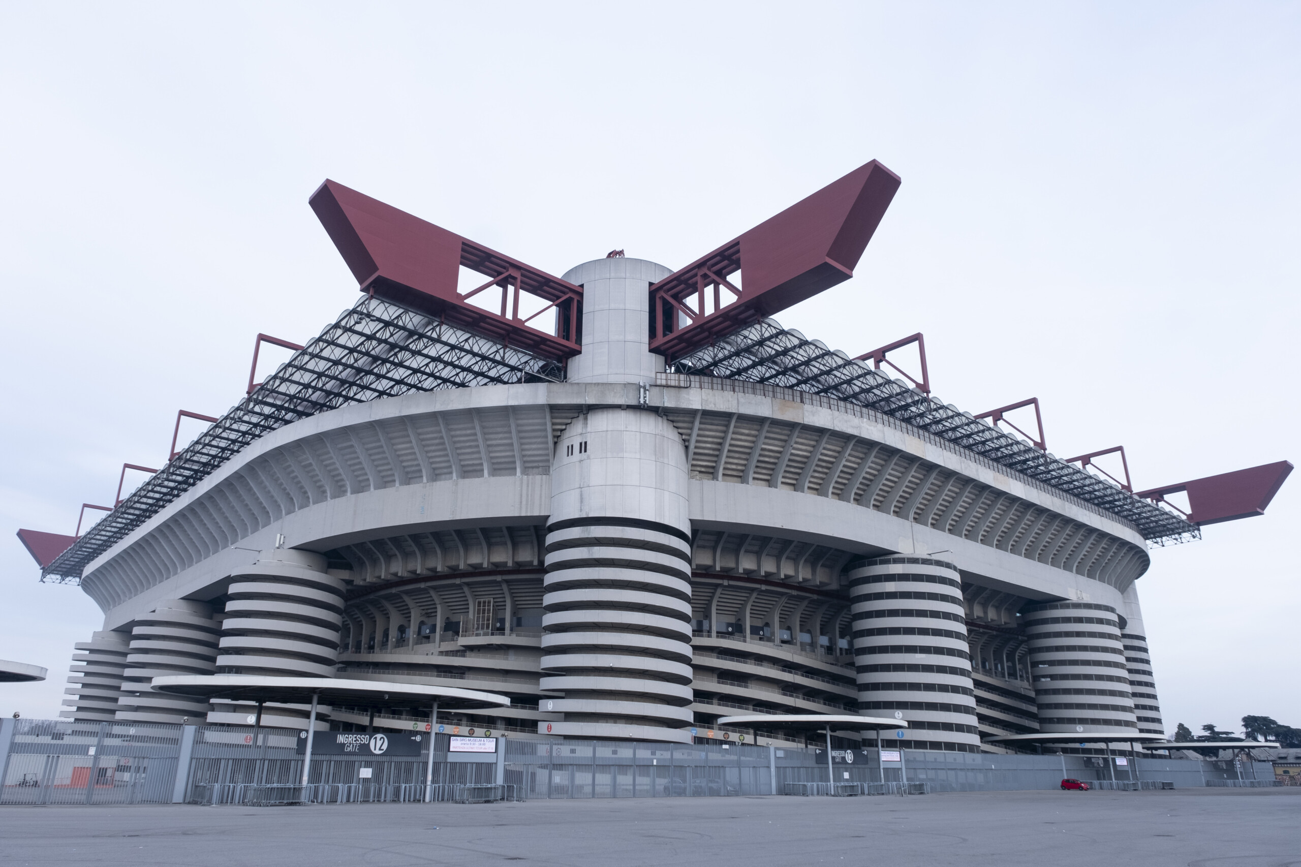 stade de milan le conseil municipal donne son feu vert a la cession a linter et au milan scaled