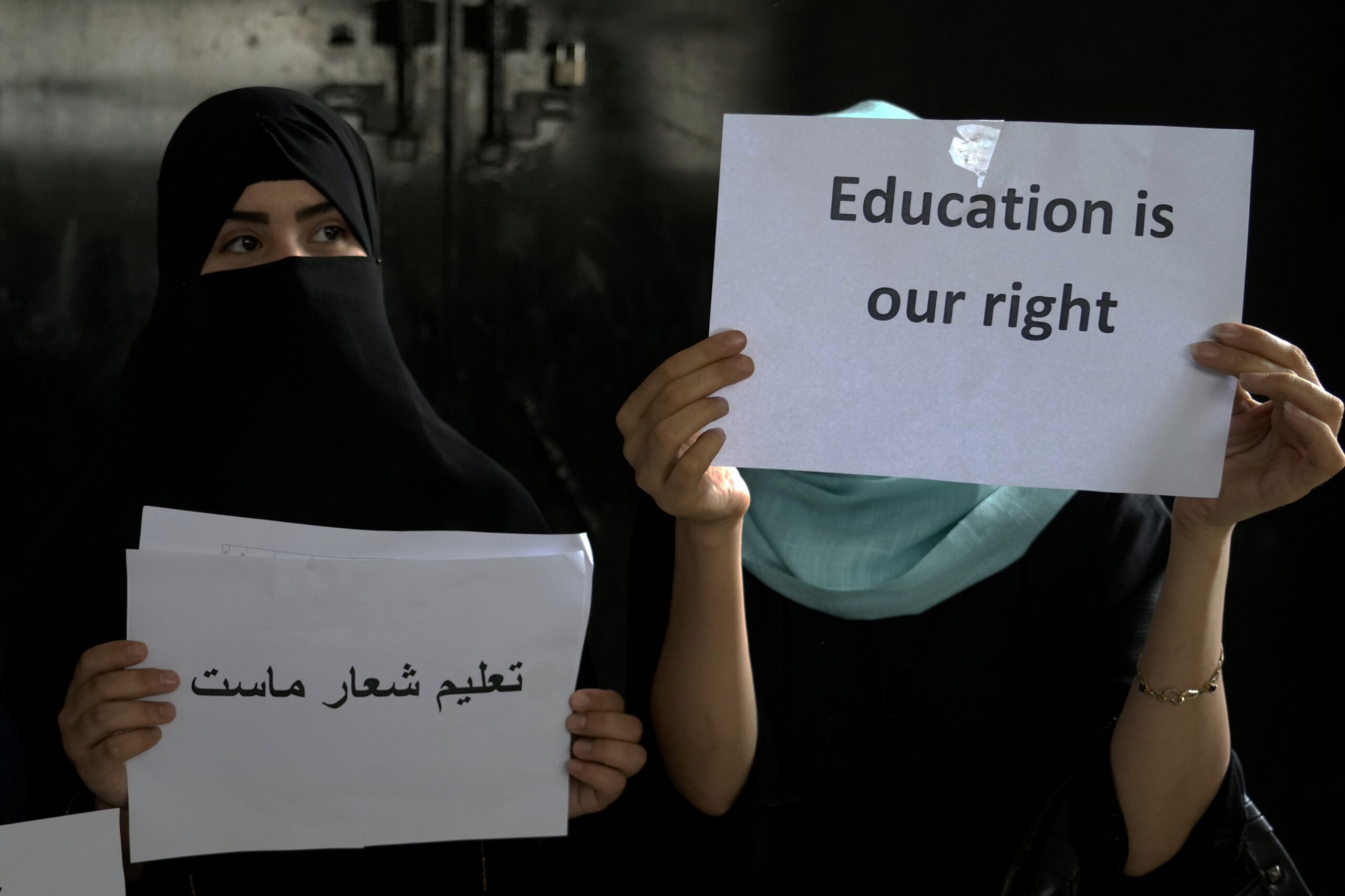 afghanistan les talibans interdisent les livres ecrits par des femmes dans les universites scaled