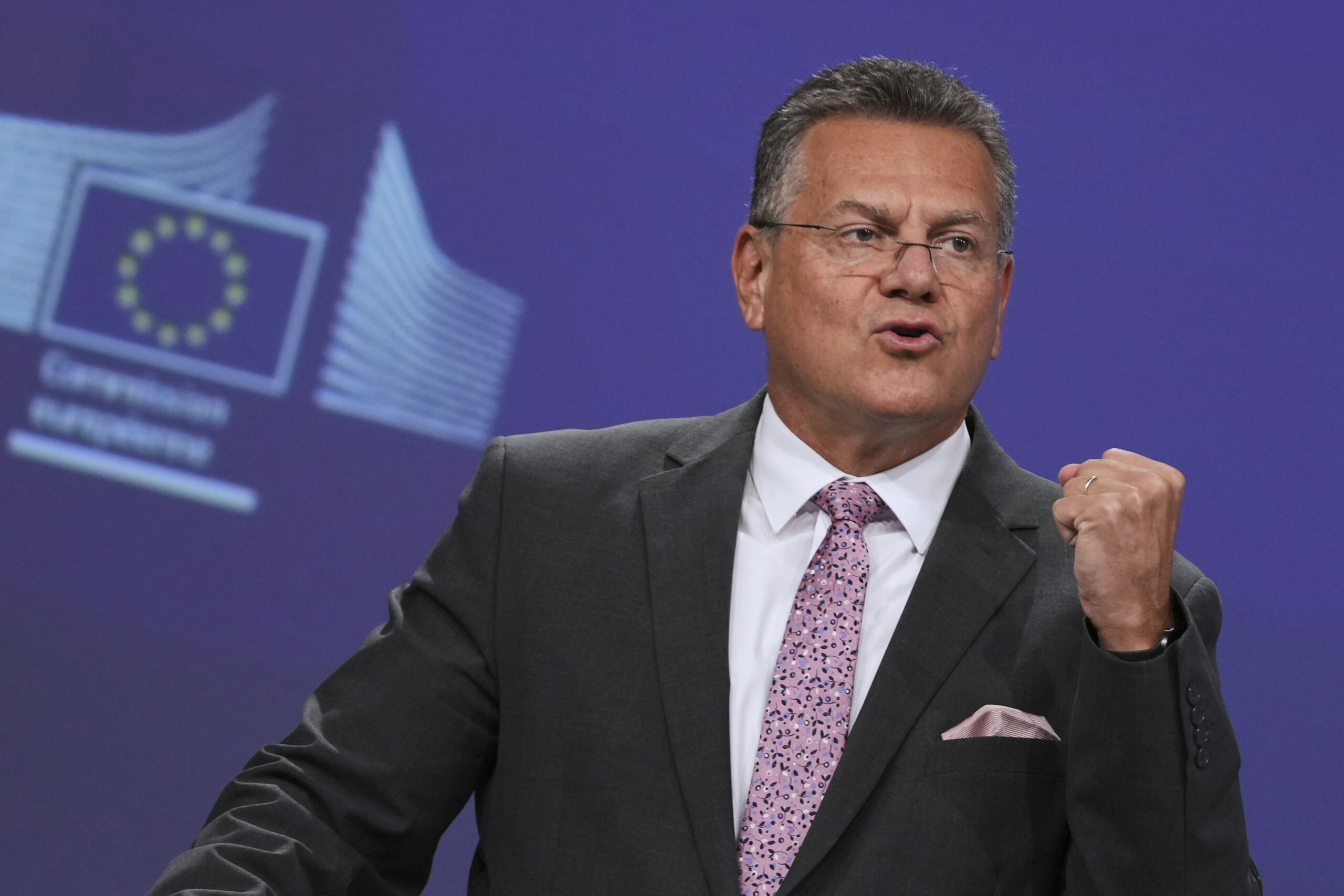 droits de douane sefcovic les constructeurs automobiles europeens economiseront 600 millions deuros par mois apres laccord avec les etats unis scaled