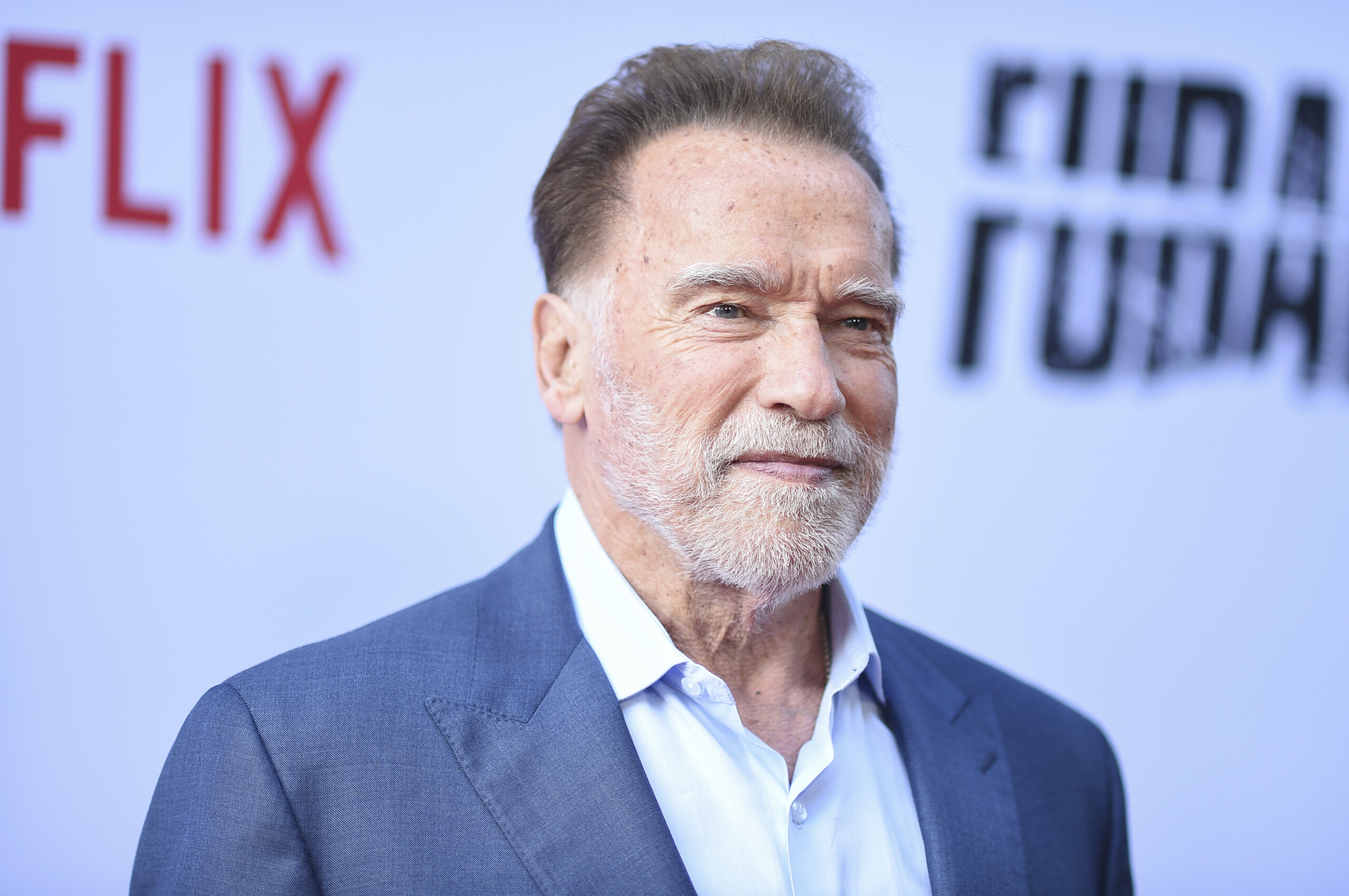 le pape et arnold schwarzenegger a levenement de castel gandolfo le 1er octobre scaled