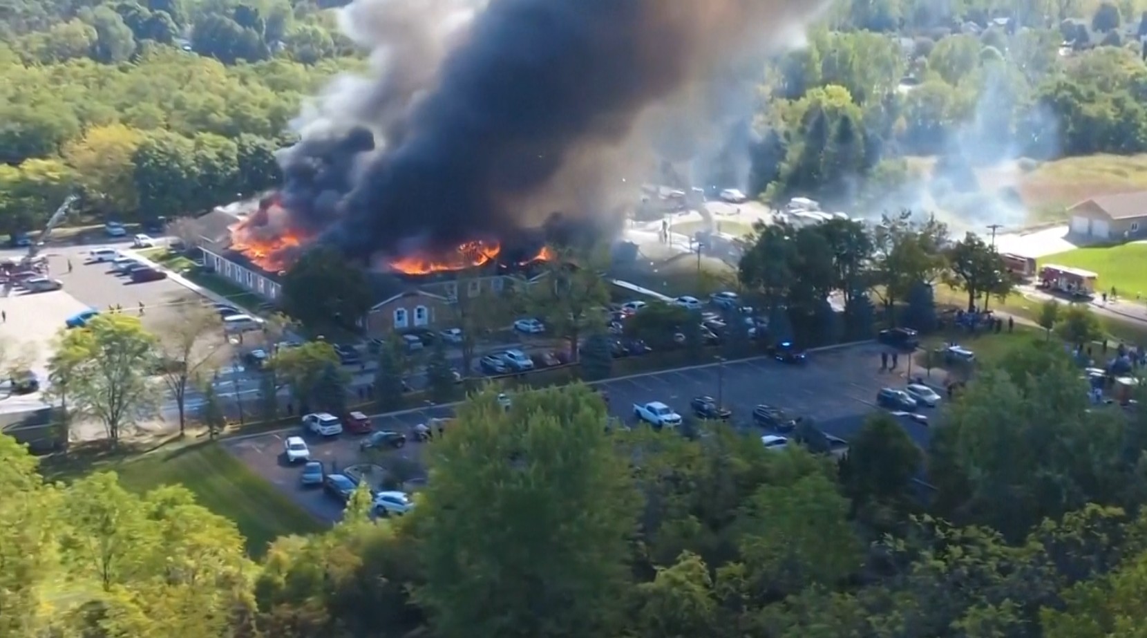 etats unis un assaillant a percute une eglise avec sa voiture dans le michigan