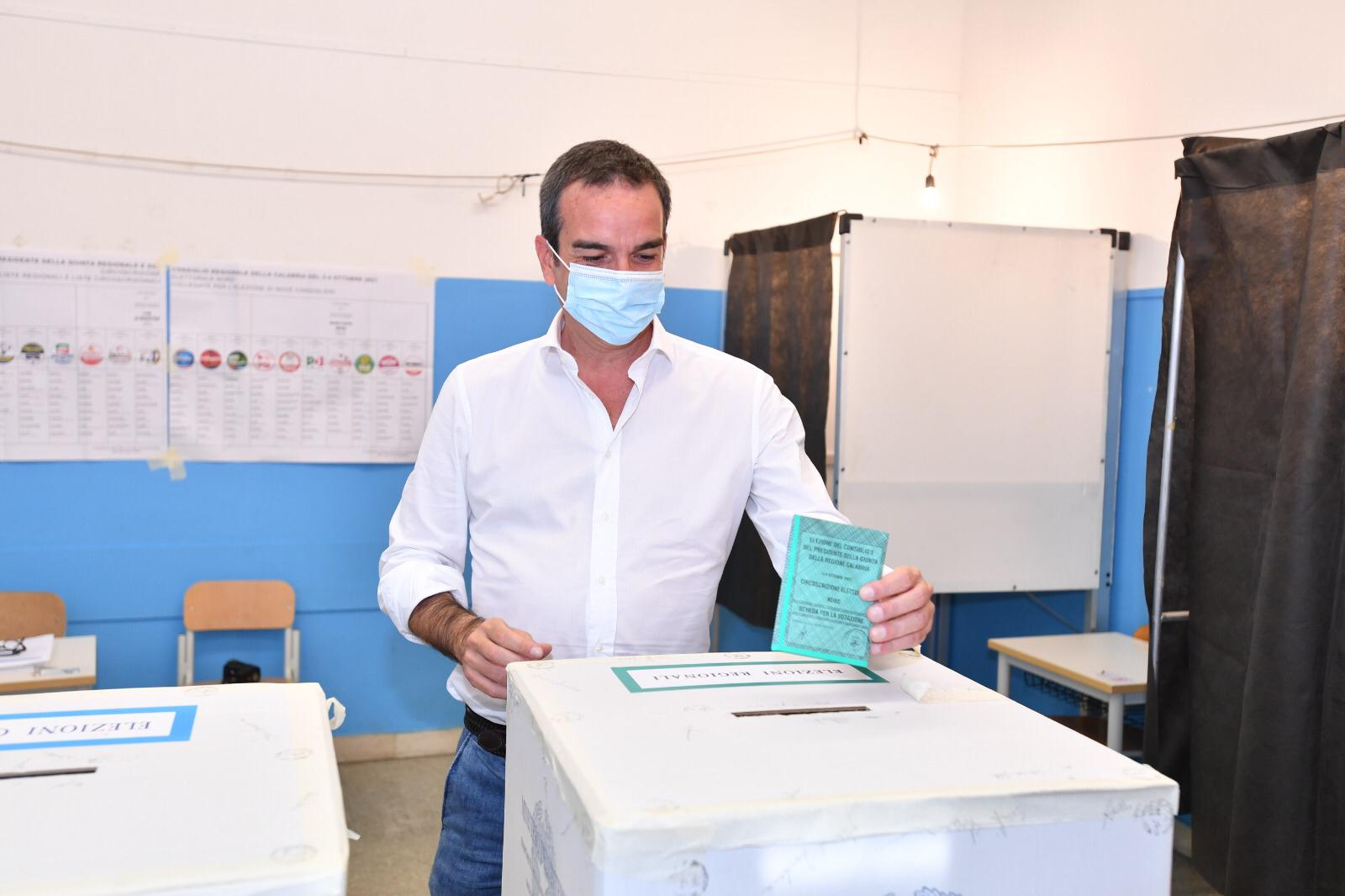 regionales a 19 heures en calabre le taux de participation depasse les 23