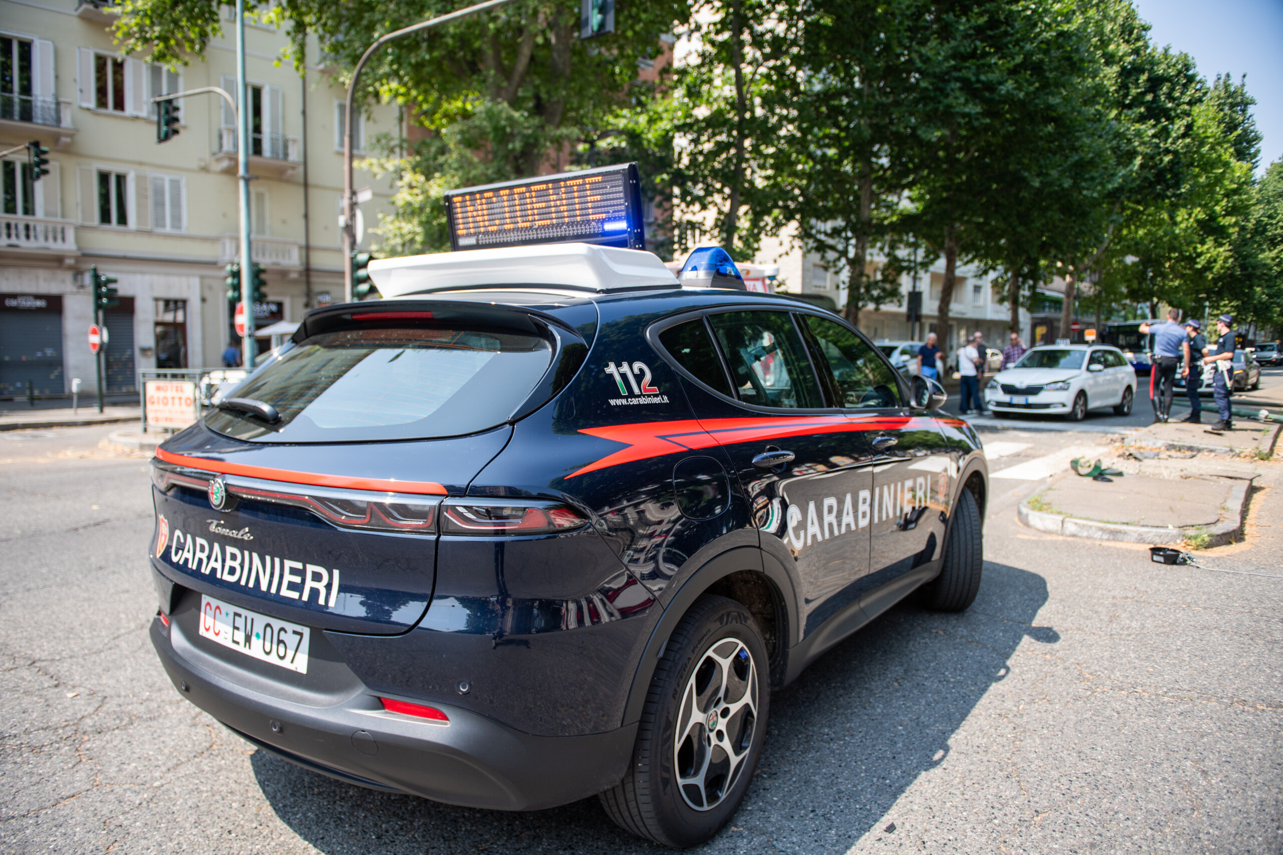 naples un homme blesse au taser par les carabiniers meurt dans lambulance scaled