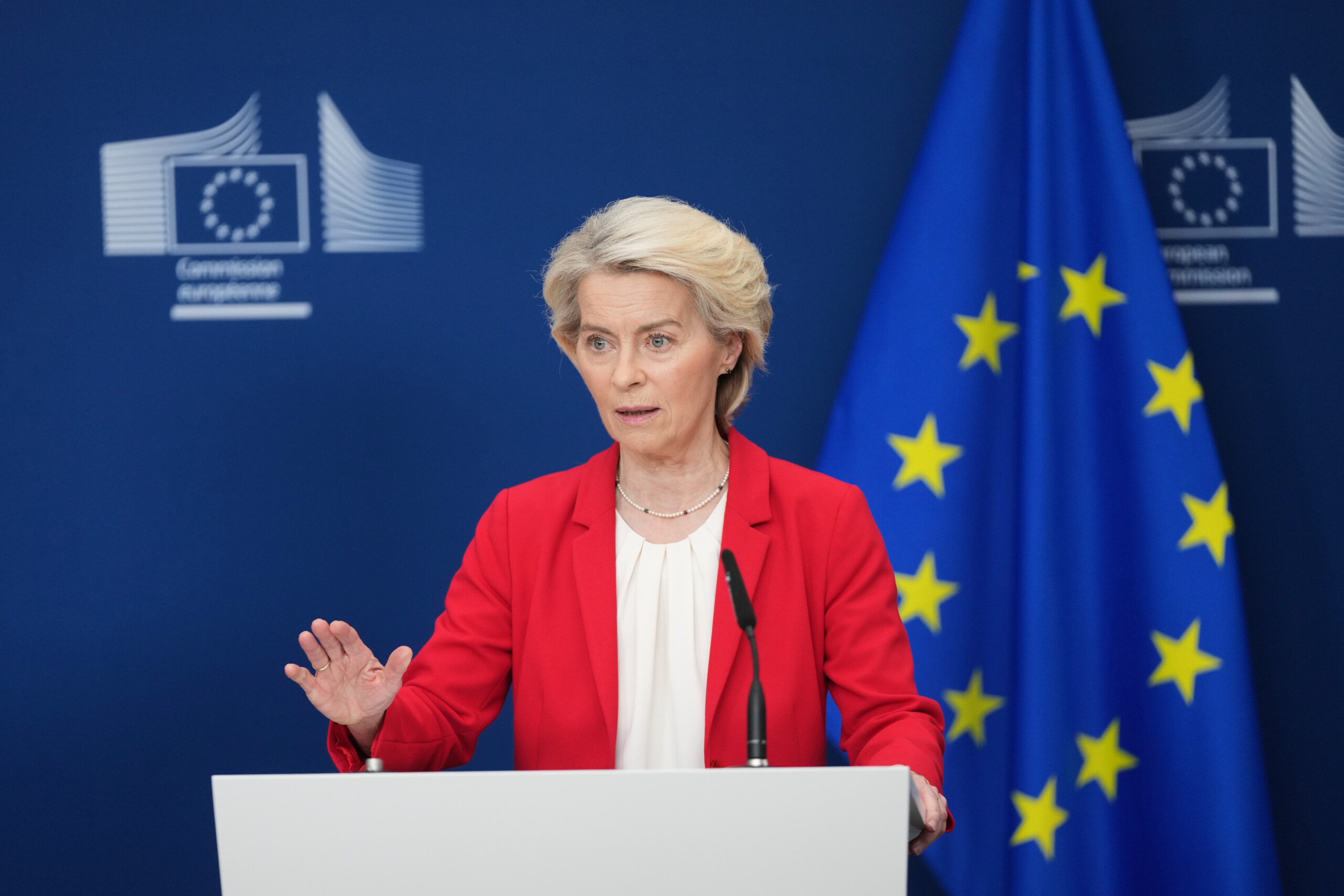 ue von der leyen devant le parlement europeen leurope est menacee nouvel appel a lunite scaled