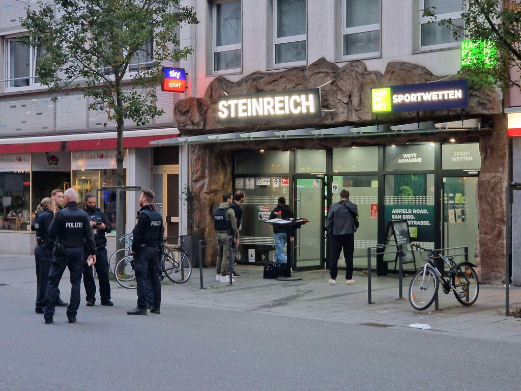 allemagne fusillade sur une place a giessen trois blesses