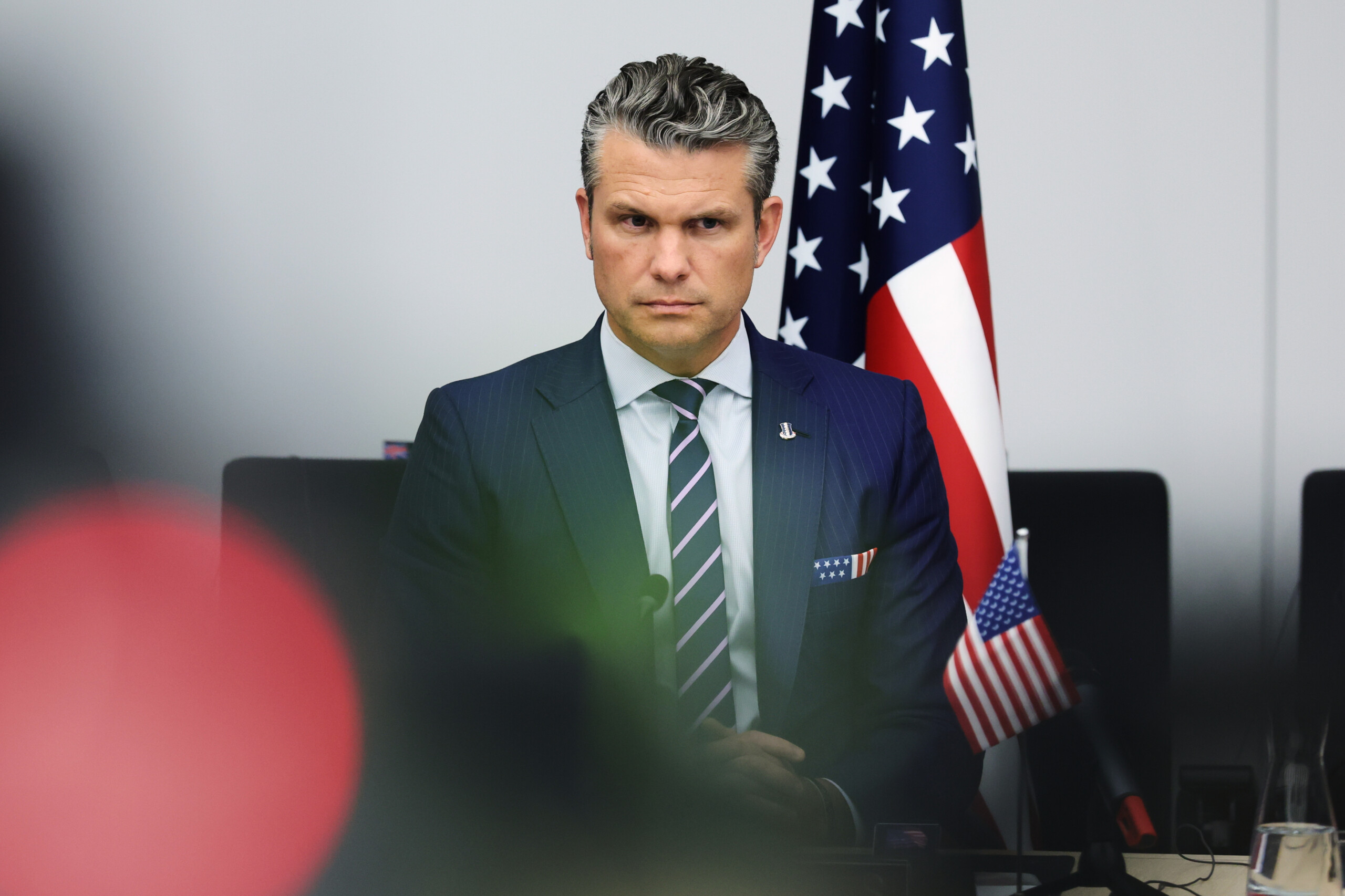 etats unis non aux nouvelles regles de hegseth des journalistes quittent le pentagone scaled