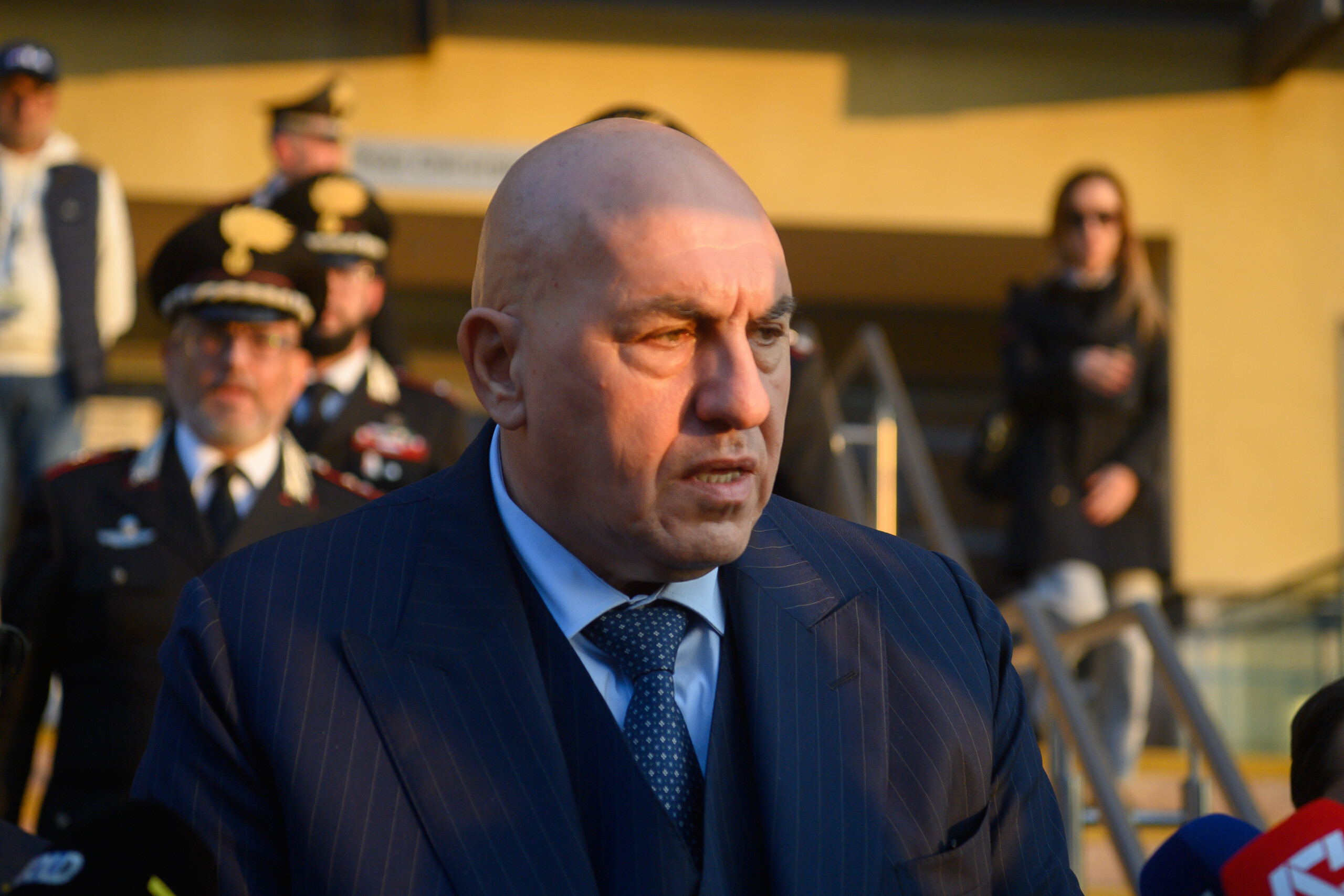 crosetto lattentat a la bombe contre ranucci est un acte tres grave un coup porte a la liberte dinformation scaled