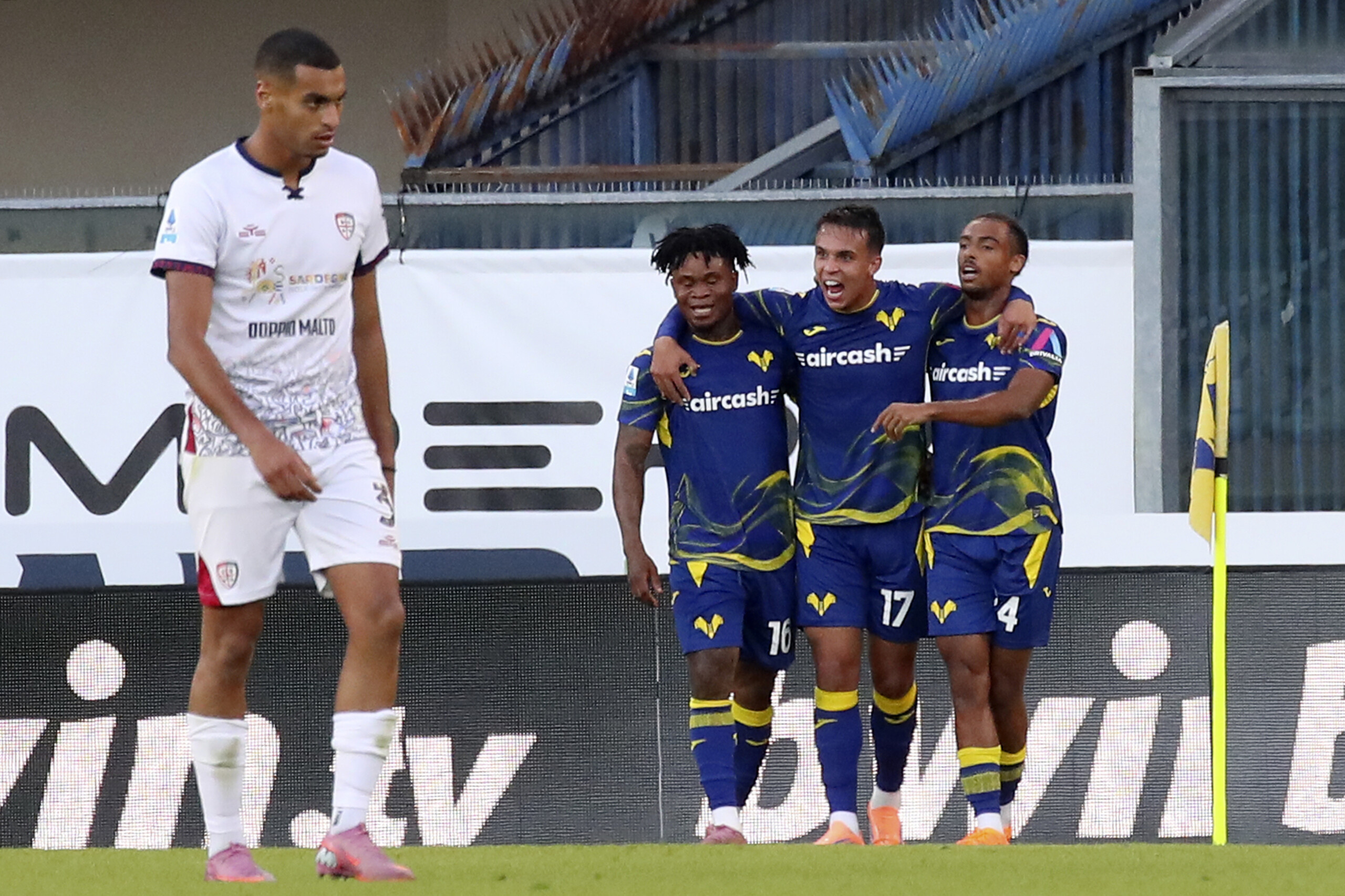 football serie a verone cagliari 2 2 scaled