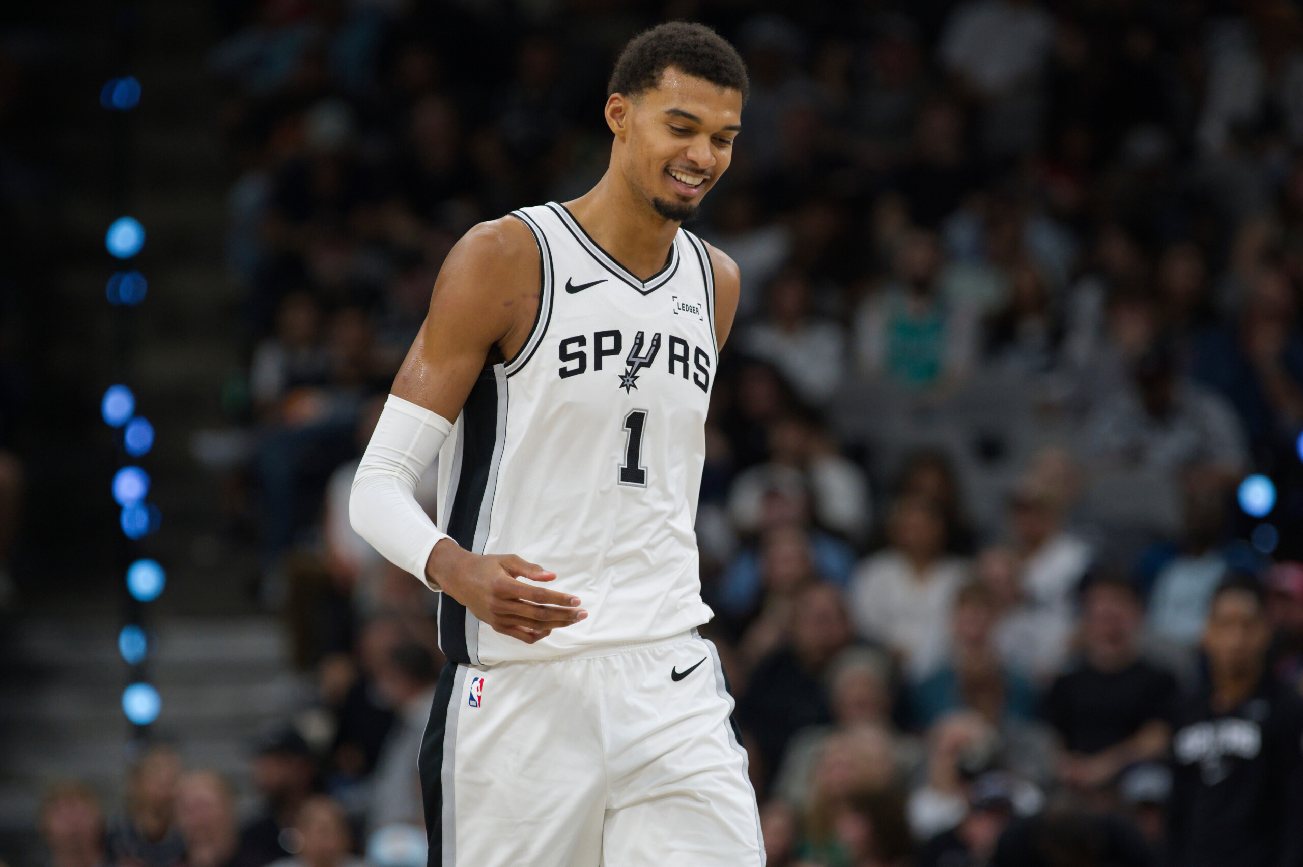 nba wembanyama entraine les spurs les lakers sen sortent bien sans doncic fontecchio brille avec miami scaled