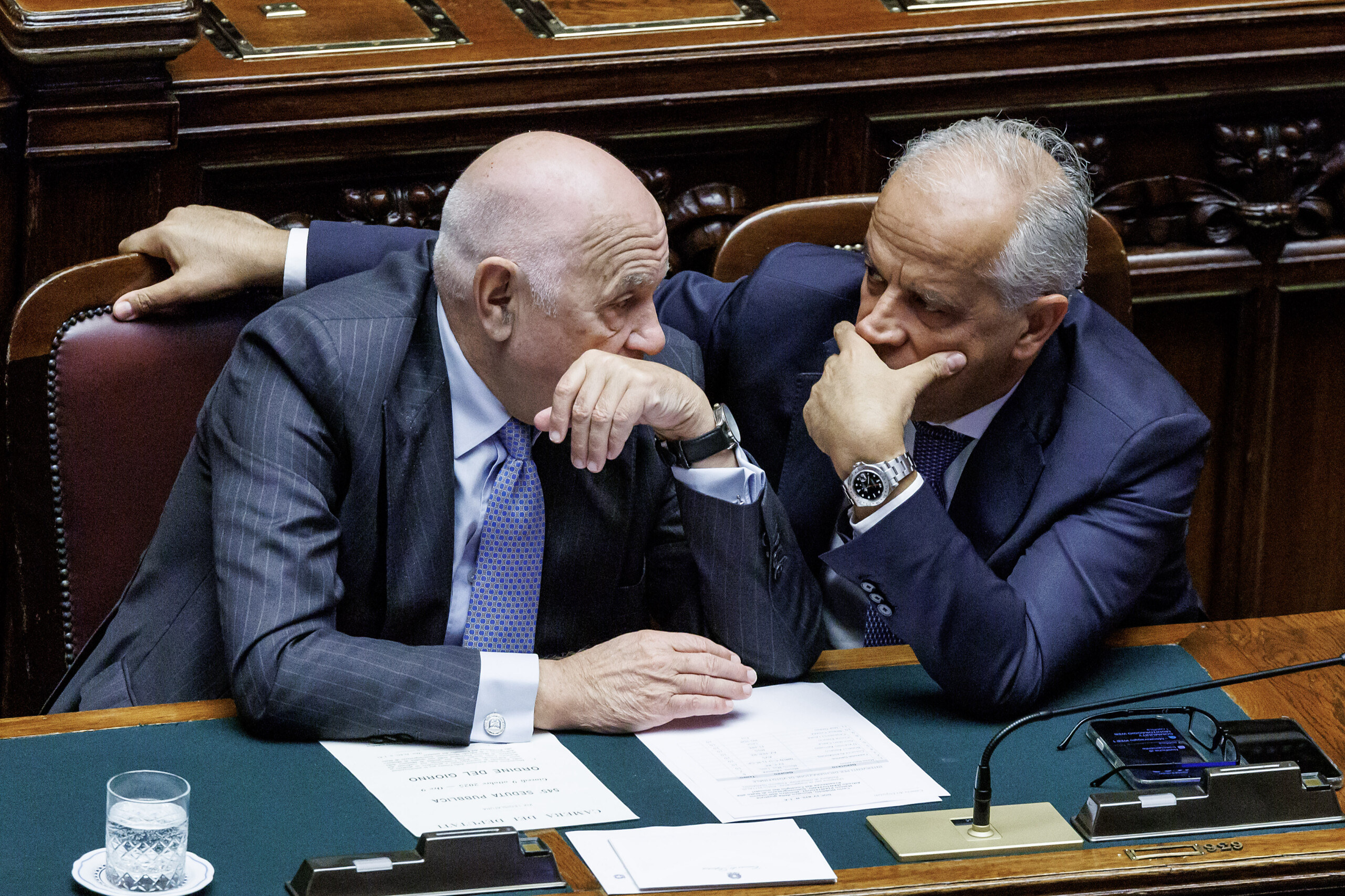 Affaire Almasri : le tribunal des ministres classe l'affaire Nordio-Piantedosi-Mantovano 1 affaire almasri le tribunal des ministres classe laffaire nordio piantedosi mantovano scaled