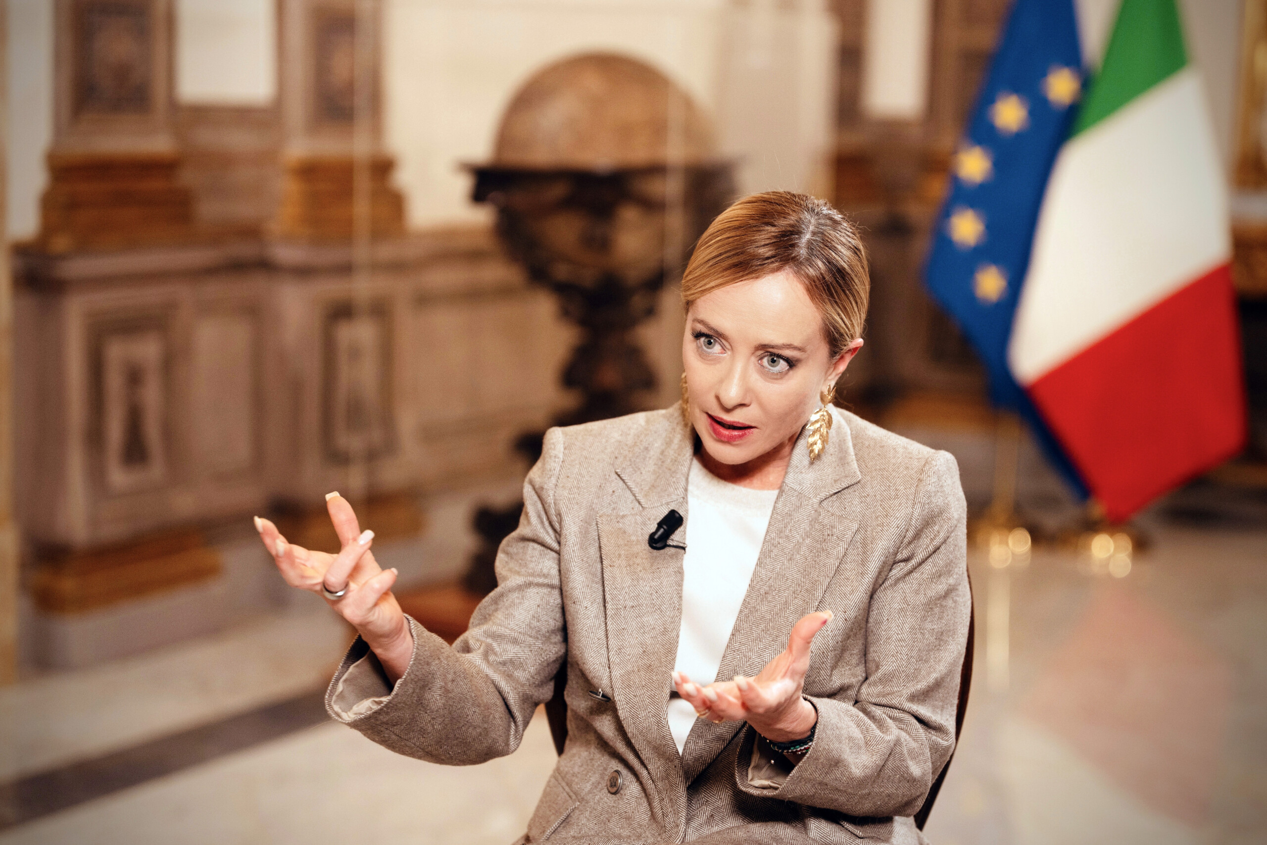 Pont étroit, Meloni : « Nous répondrons à la Cour, je ne me résigne pas à une bureaucratie étouffante » 1 pont etroit meloni nous repondrons a la cour je ne me resigne pas a une bureaucratie etouffante scaled