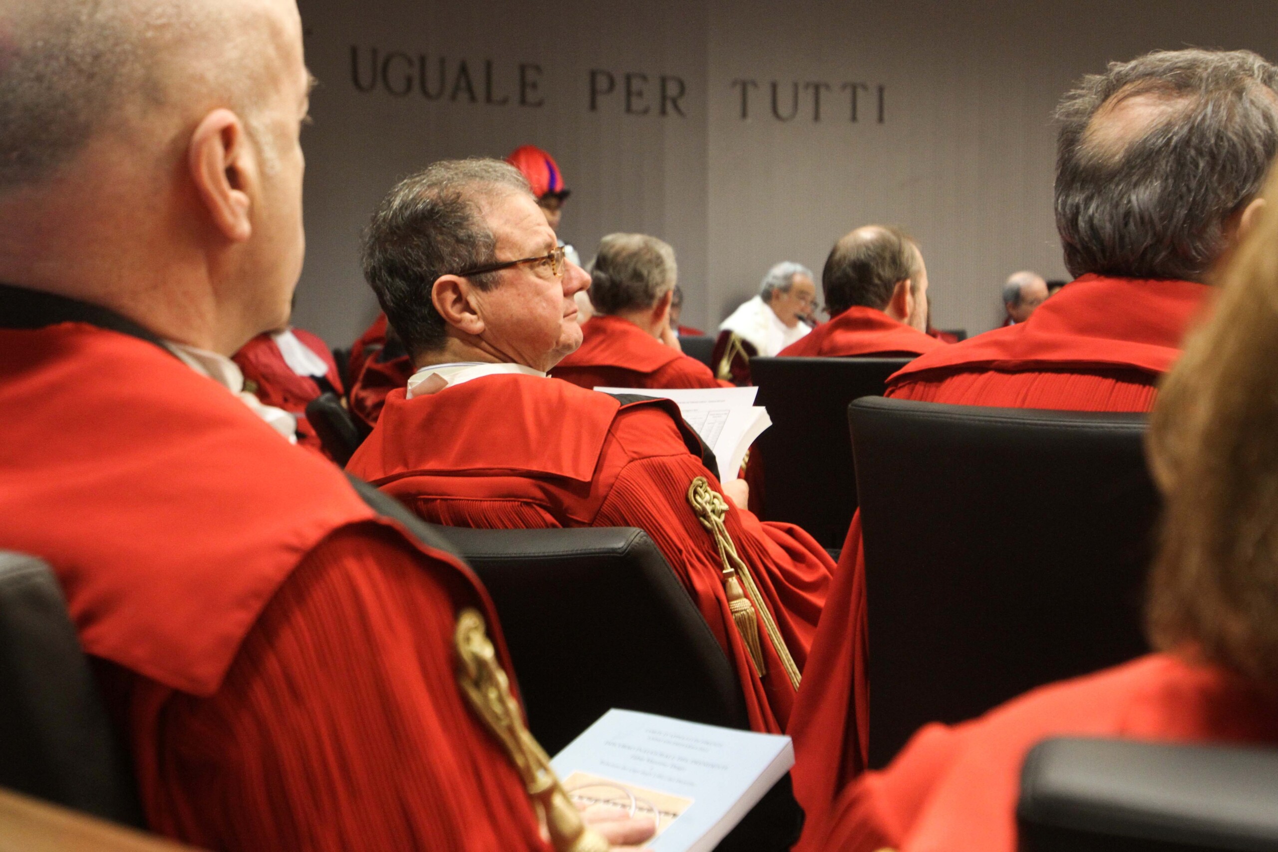 Séparation des carrières, FI : « À partir de demain, collecte de signatures au Parlement pour un référendum » 1 separation des carrieres fi a partir de demain collecte de signatures au parlement pour un referendum scaled