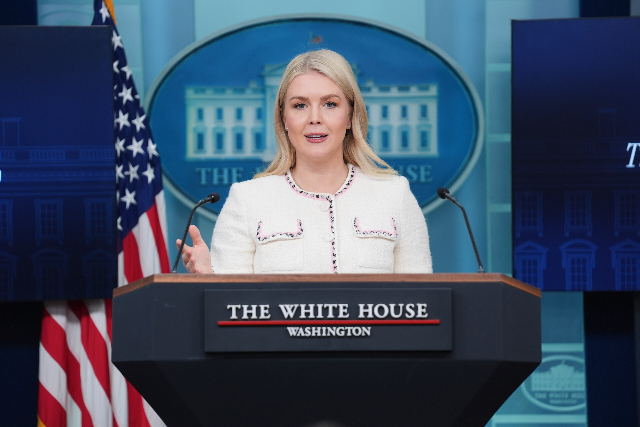 Droits de douane, Maison Blanche : « Confiants quant à la décision de la Cour suprême » 1 droits de douane maison blanche confiants quant a la decision de la cour supreme scaled