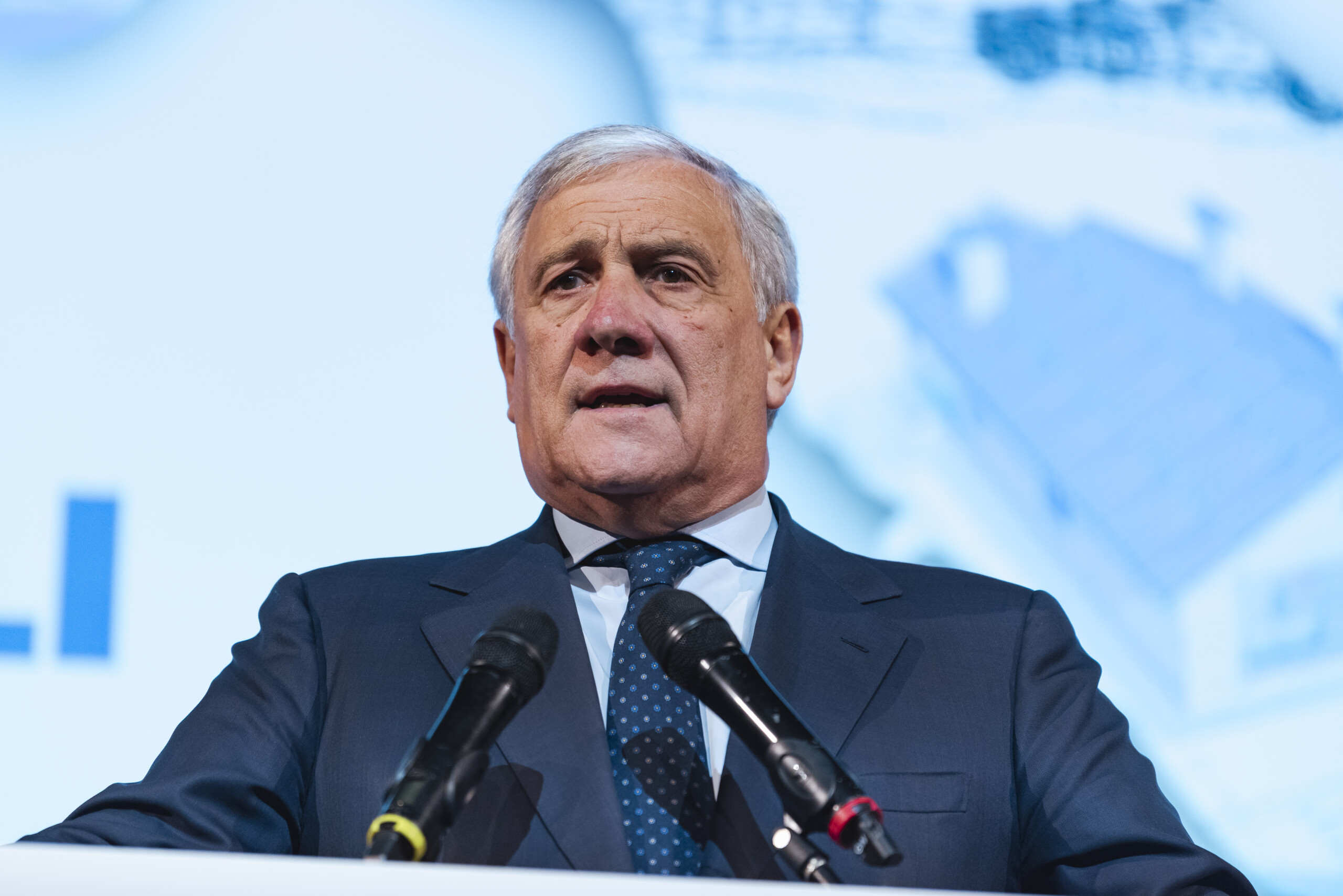 Tajani : « Profonde tristesse suite au décès d'un ouvrier dans l'effondrement de la Torre Conti » 1 tajani profonde tristesse suite au deces dun ouvrier dans leffondrement de la torre conti scaled