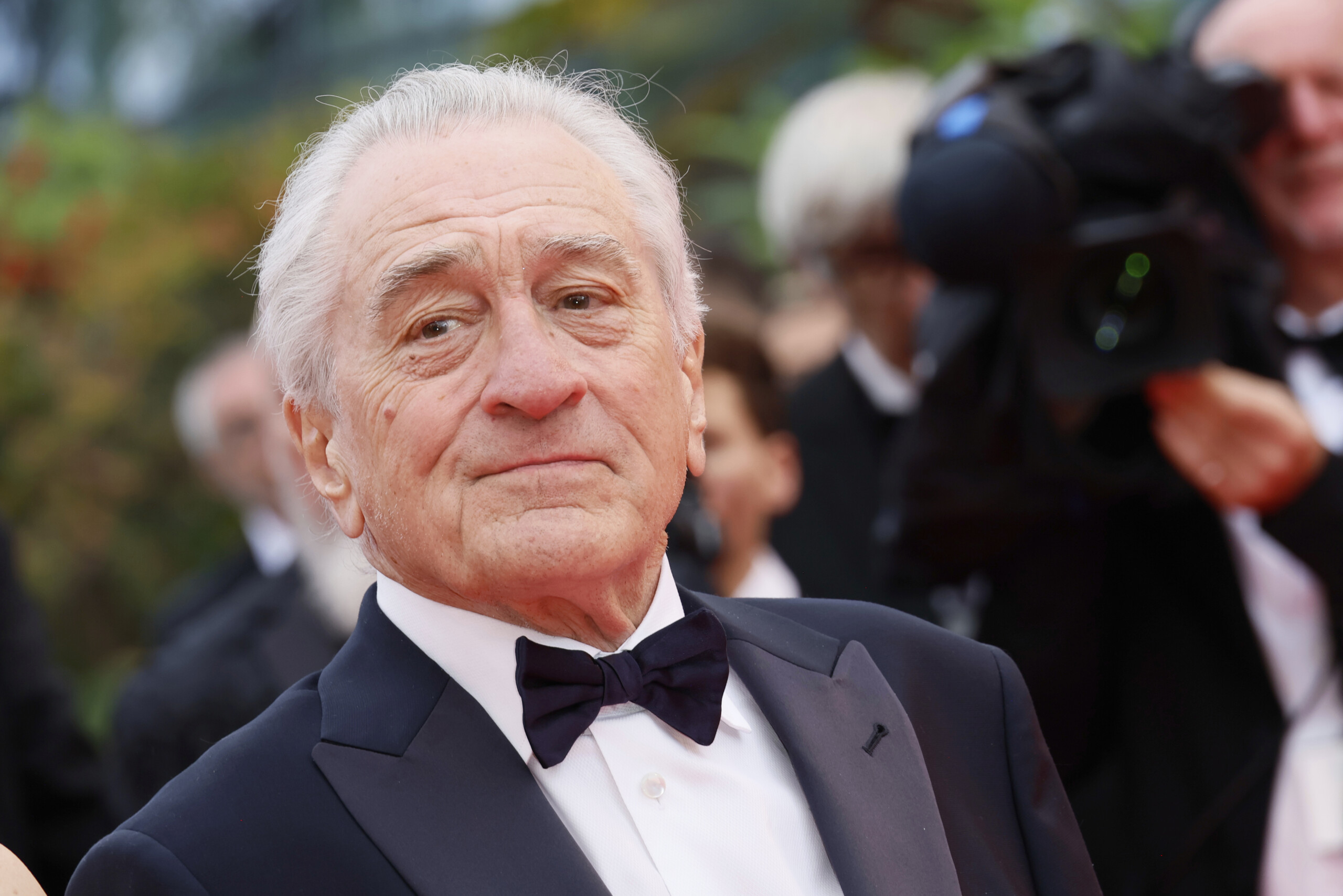 cinema de niro arrive au capitole pour recevoir la lupa capitolina scaled