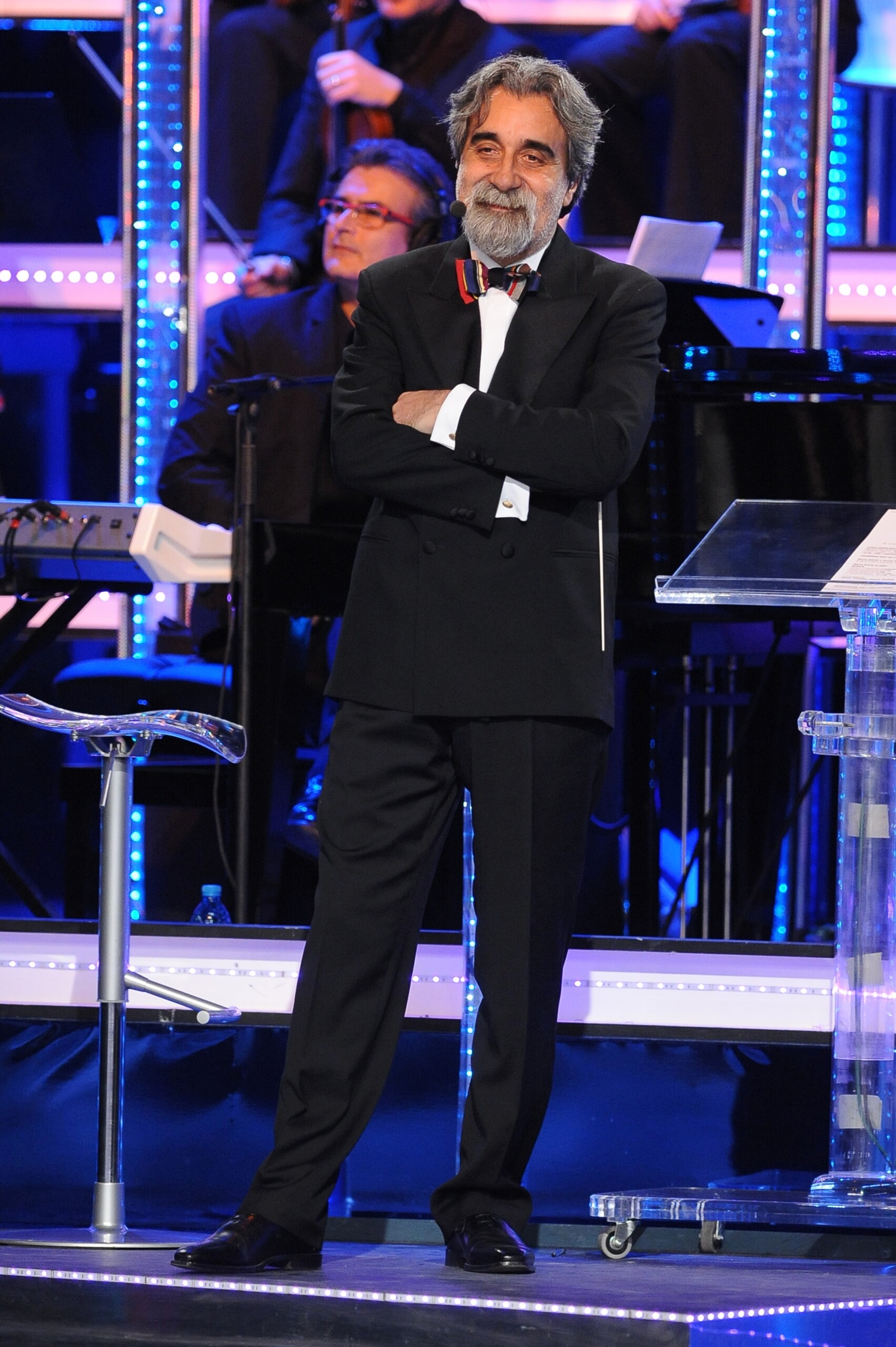 Vessicchio, Carlo Conti : « Une institution par son charisme et son professionnalisme » 1 vessicchio carlo conti une institution par son charisme et son professionnalisme scaled