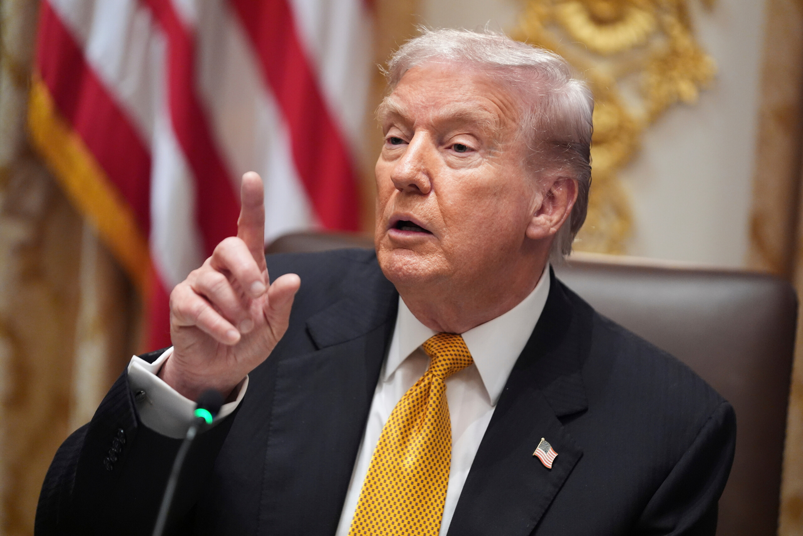 Royaume-Uni : la BBC accusée d'avoir modifié de manière trompeuse le discours de Trump 1 royaume uni la bbc accusee davoir modifie de maniere trompeuse le discours de trump scaled