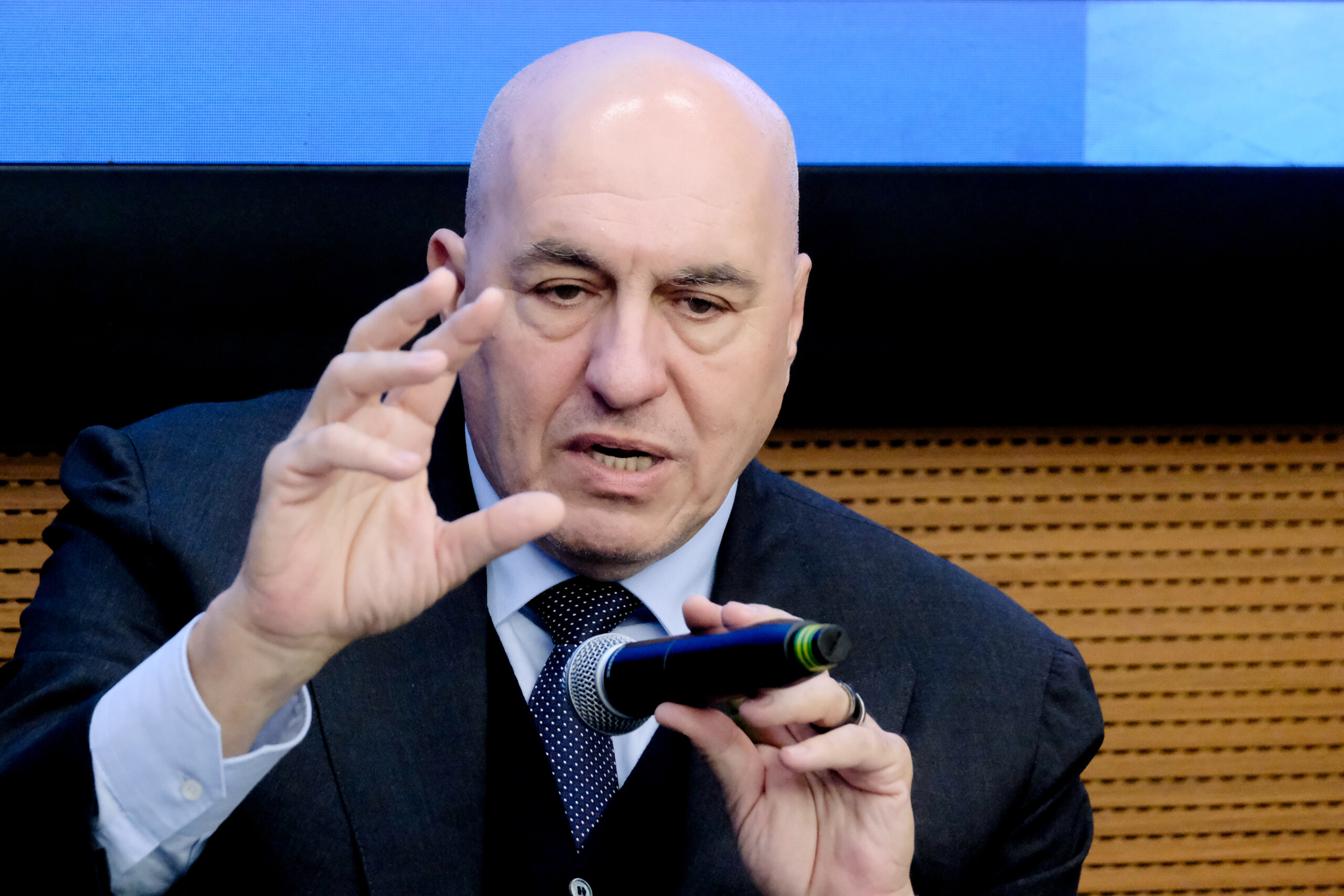 crosetto nous formerons des agents palestiniens mais pas a gaza scaled