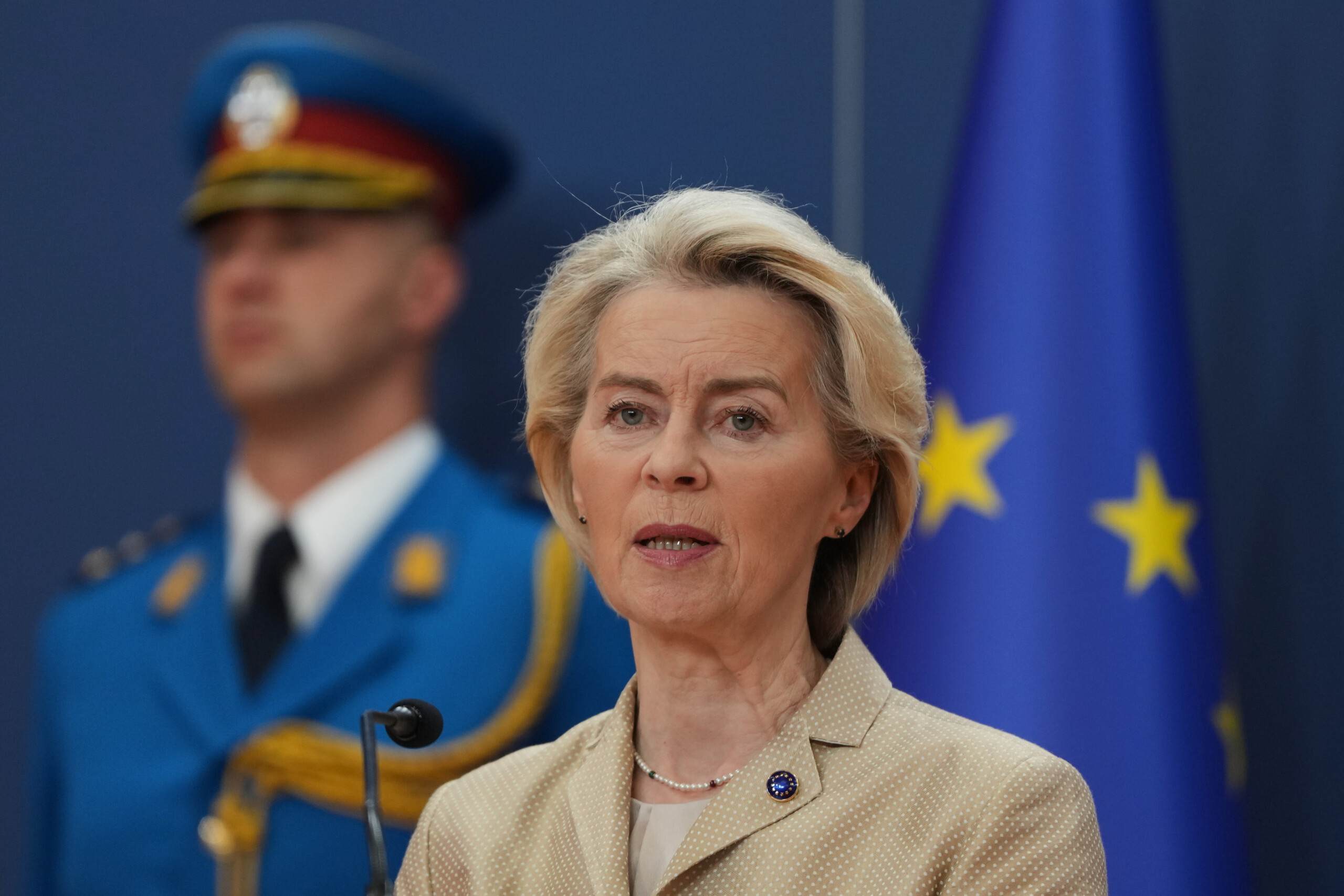 ue von der leyen la democratie est la force de leurope scaled