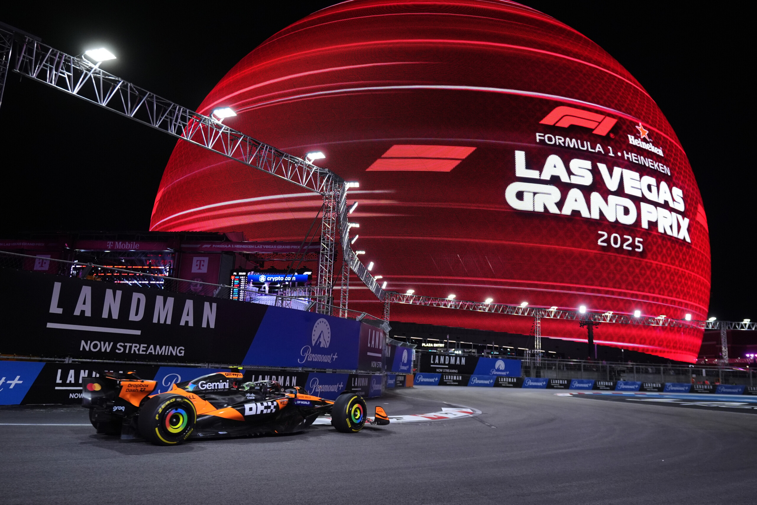 F1, Grand Prix de Las Vegas : Norris en pole position devant Verstappen, Leclerc neuvième 1 f1 grand prix de las vegas norris en pole position devant verstappen leclerc neuvieme scaled