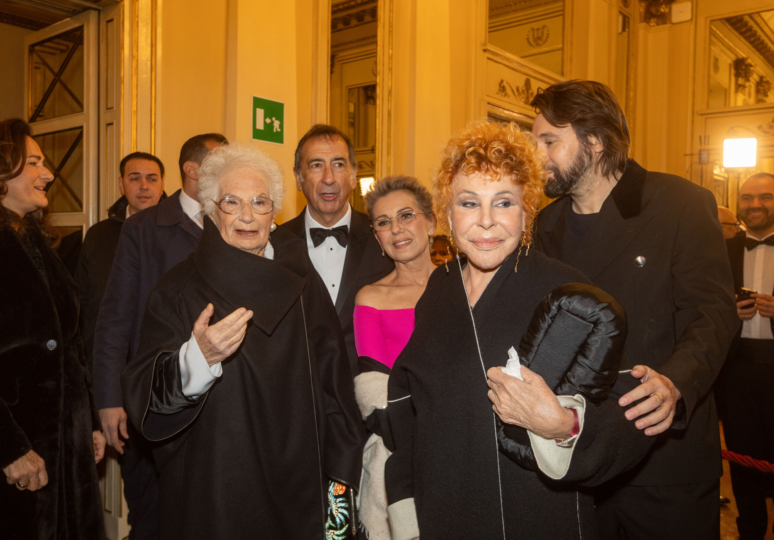vanoni sala offert a la famille la possibilite dune chambre funeraire a palazzo marino ou au piccolo scaled