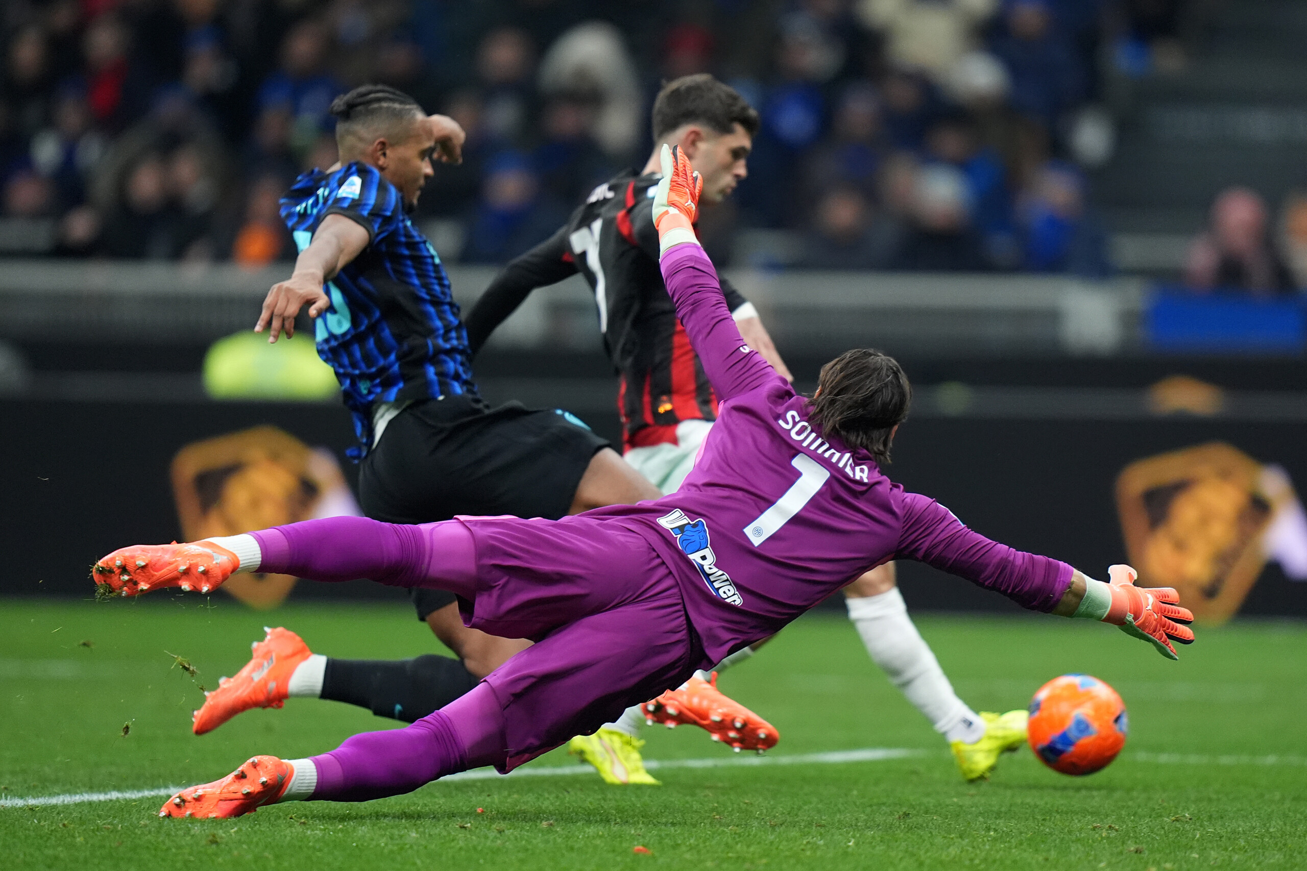 serie a inter milan 0 1 pulisic et maignan font la difference scaled