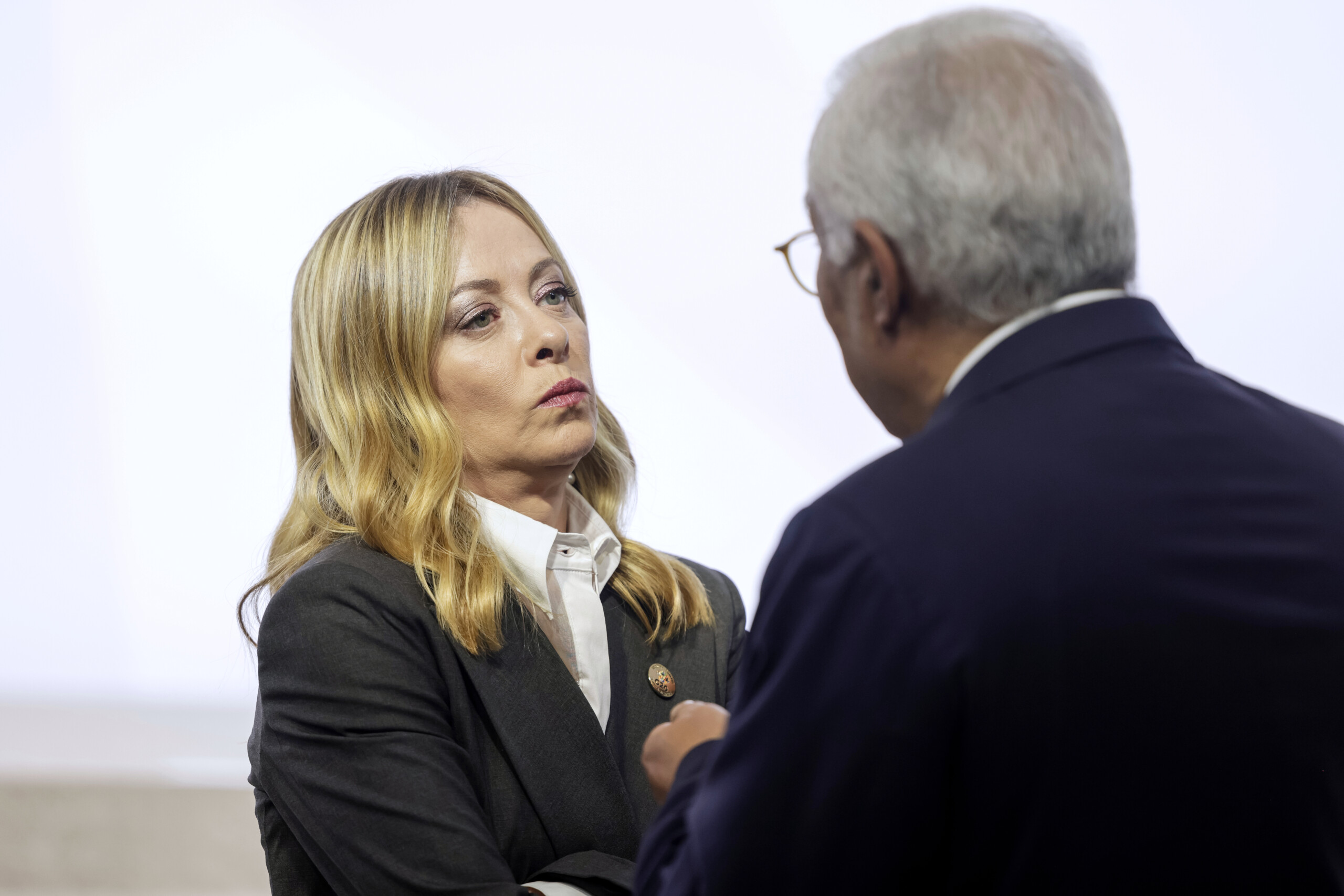 ukraine meloni lors dune reunion des dirigeants de lue trump est ouvert a une discussion sur le plan americain scaled