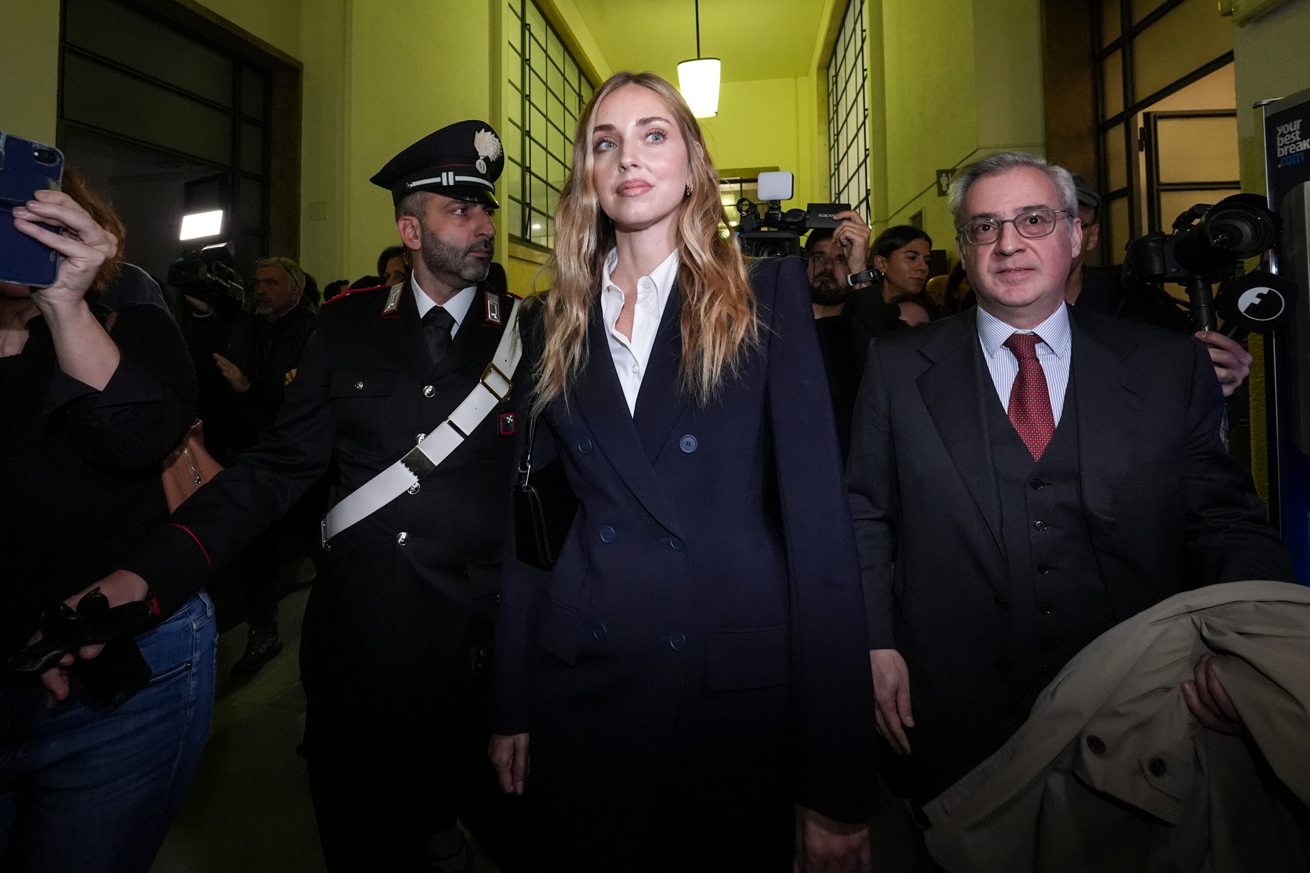 affaire ferragni linfluenceuse comparait devant le tribunal le procureur demandera une condamnation pour fraude scaled