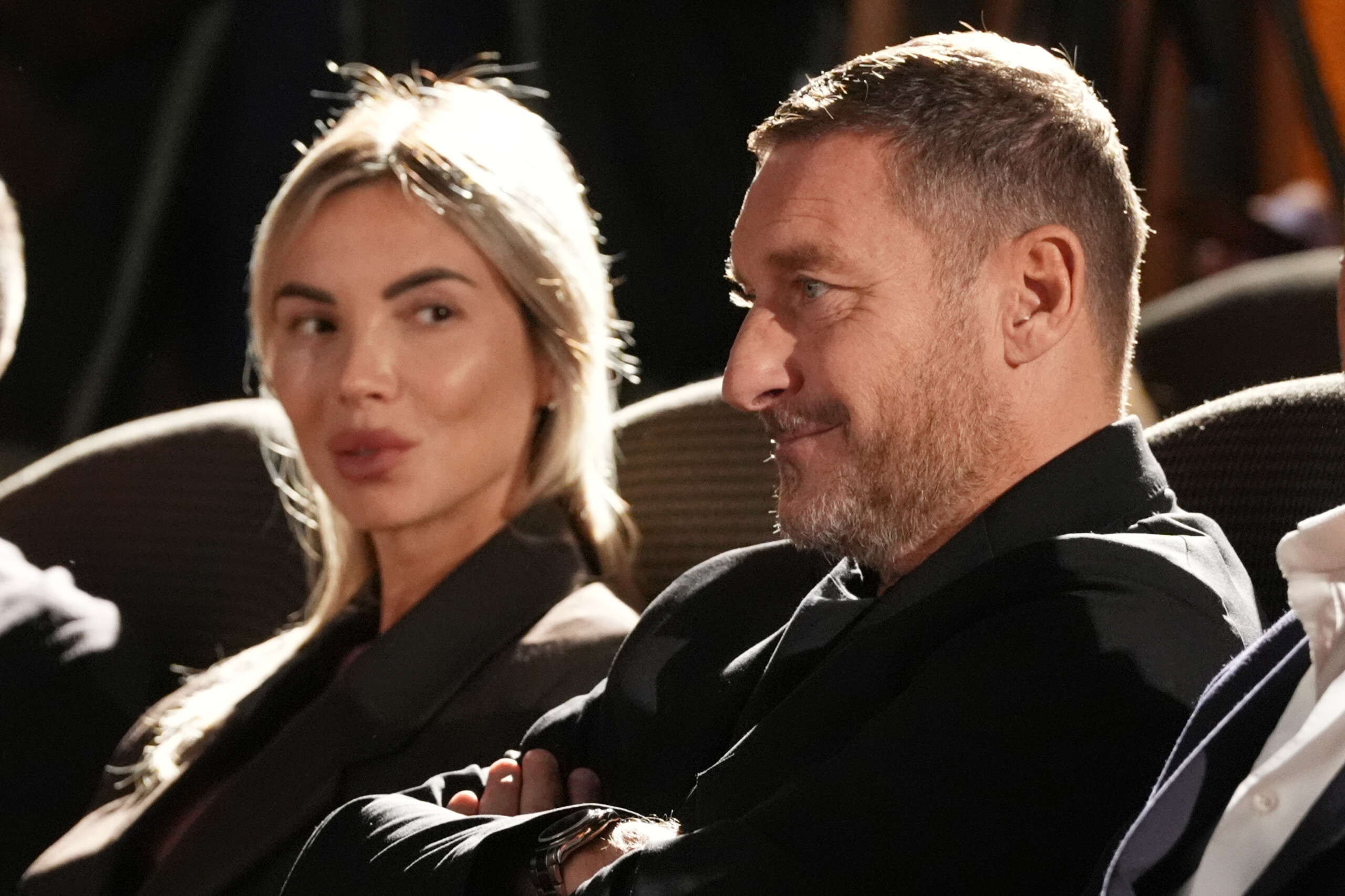 rome francesco totti et noemi bocchi font lobjet dune enquete pour abandon de mineurs le parquet demande le classement sans suite scaled