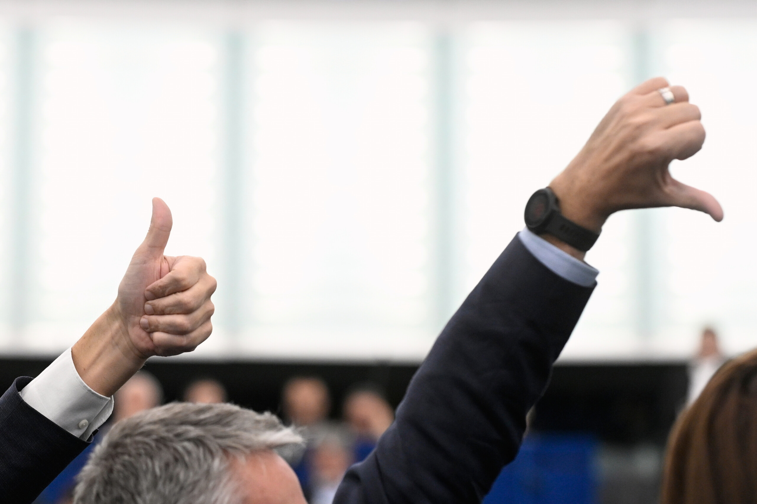 ue feu vert du parlement europeen au budget 2026 scaled