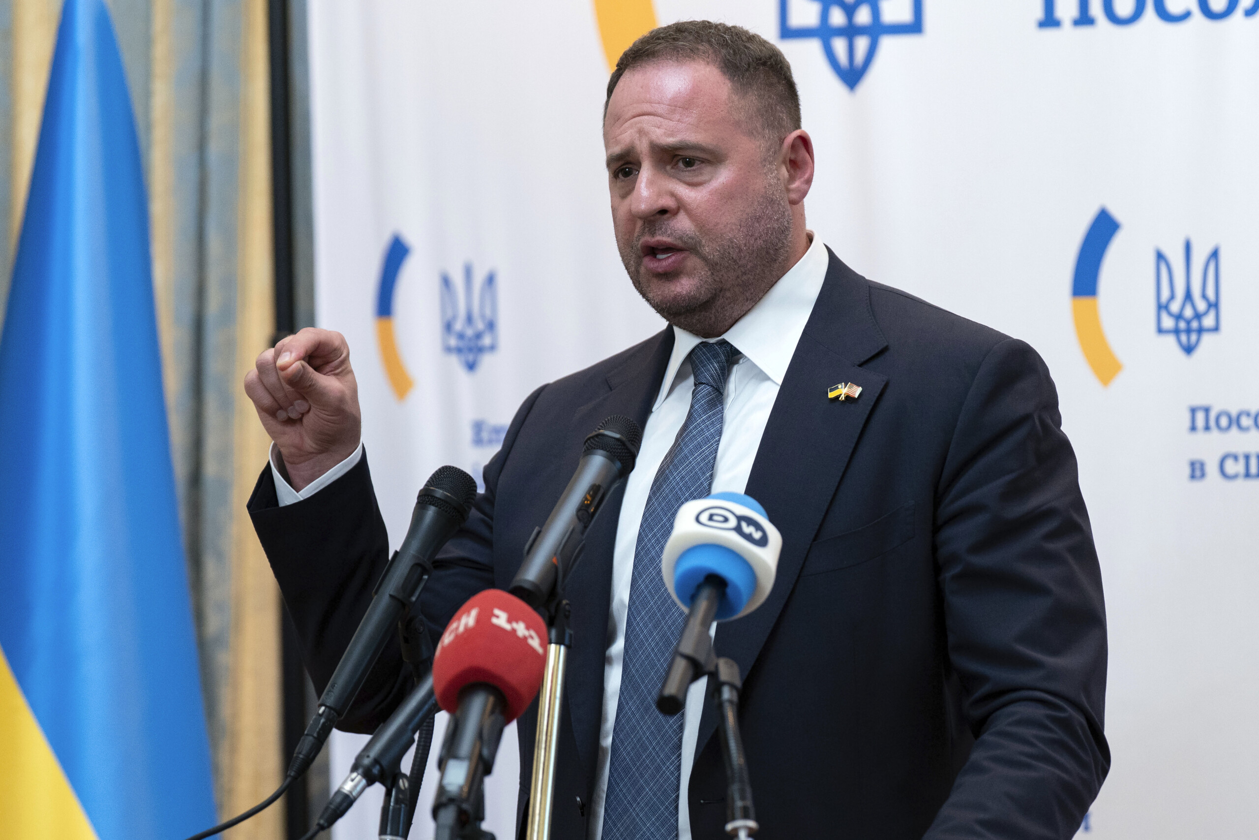 Ukraine, Yermak : « Je vais au front, déçu par le manque de soutien » 1 ukraine yermak je vais au front decu par le manque de soutien scaled