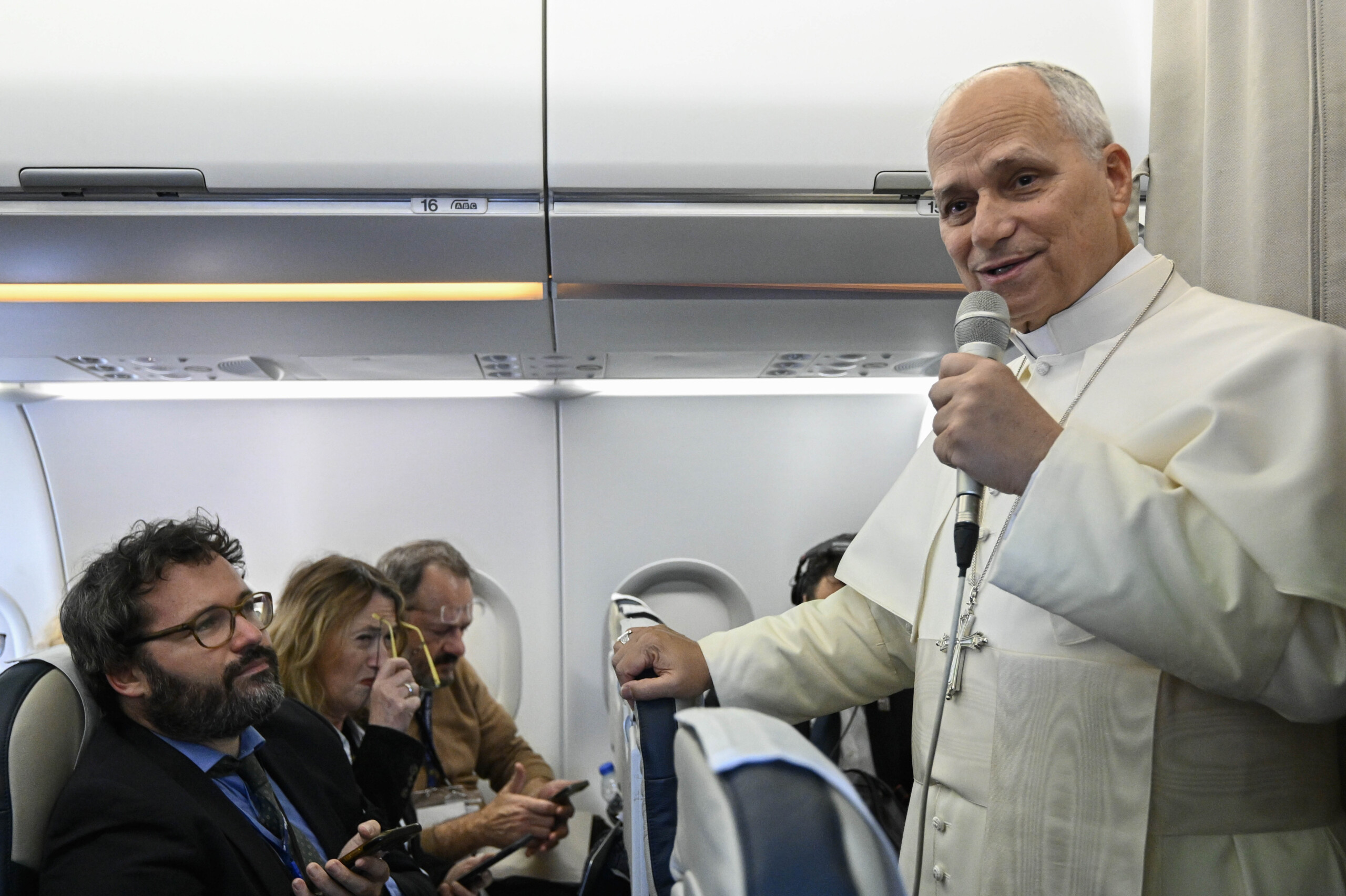 liban le pape le hezbollah doit deposer les armes et chercher le dialogue scaled