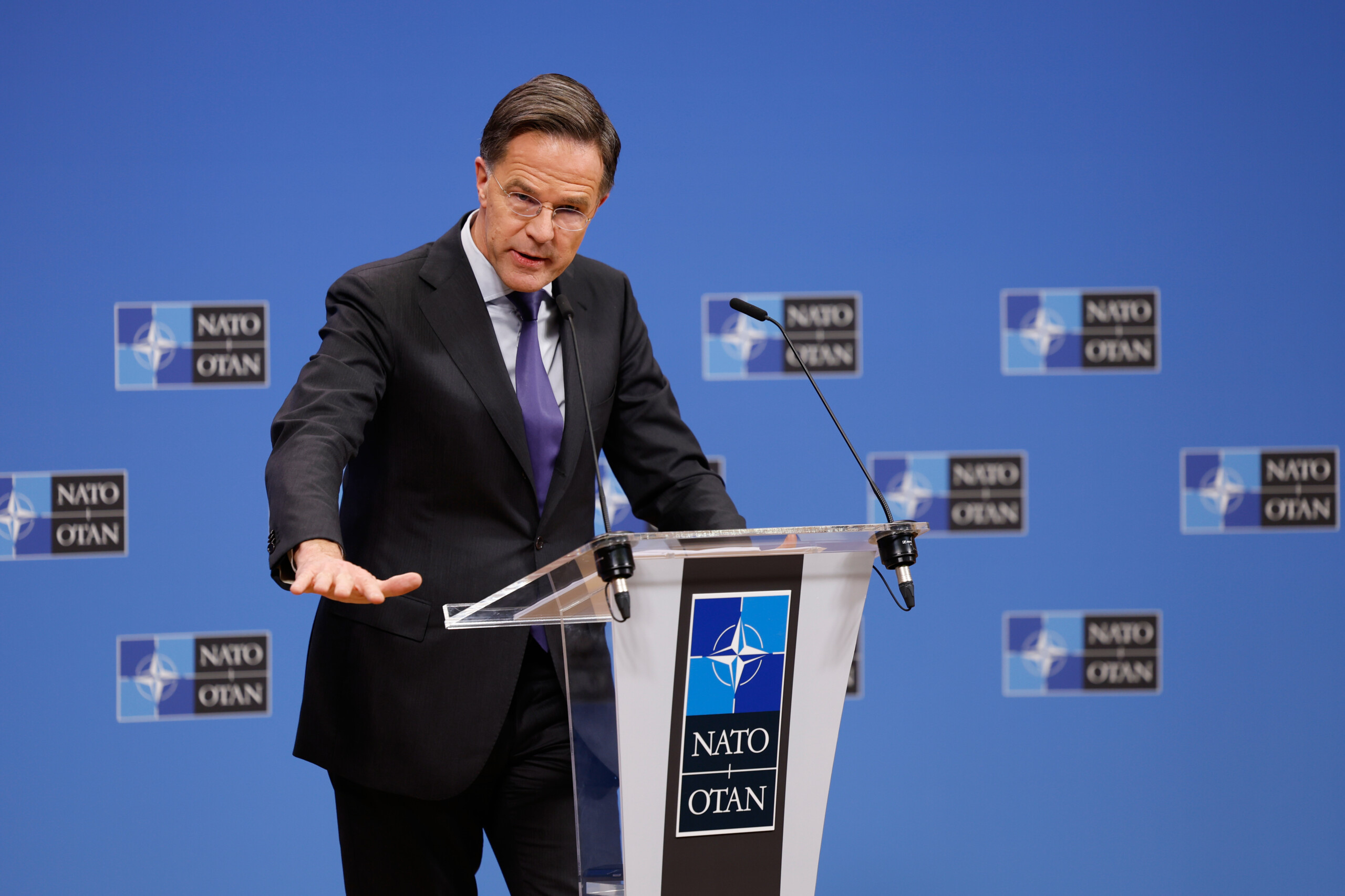 ukraine rutte seule une poignee dallies en dehors des etats unis achetent des armes scaled