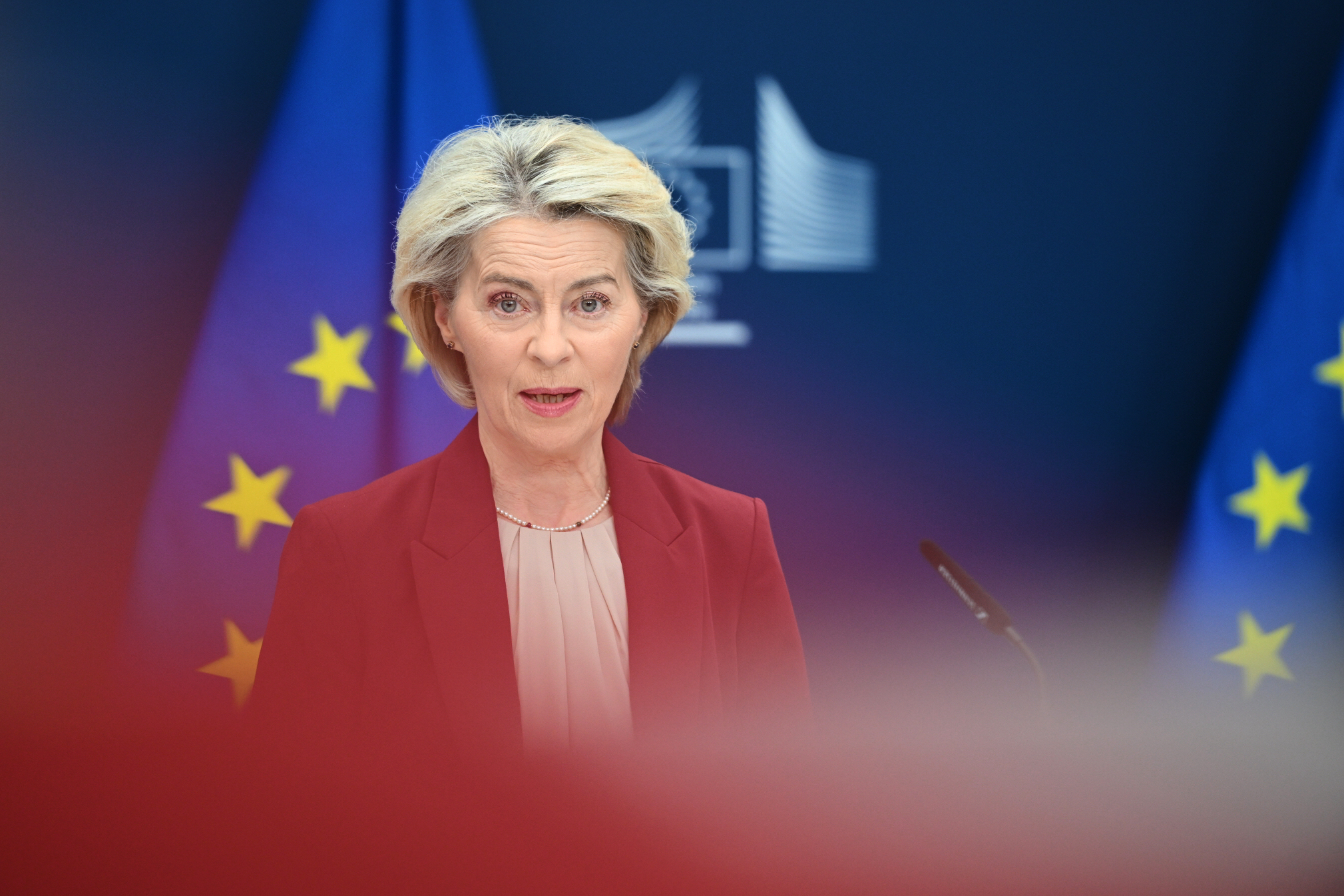 ukraine von der leyen plus de couts pour moscou et pression pour negocier