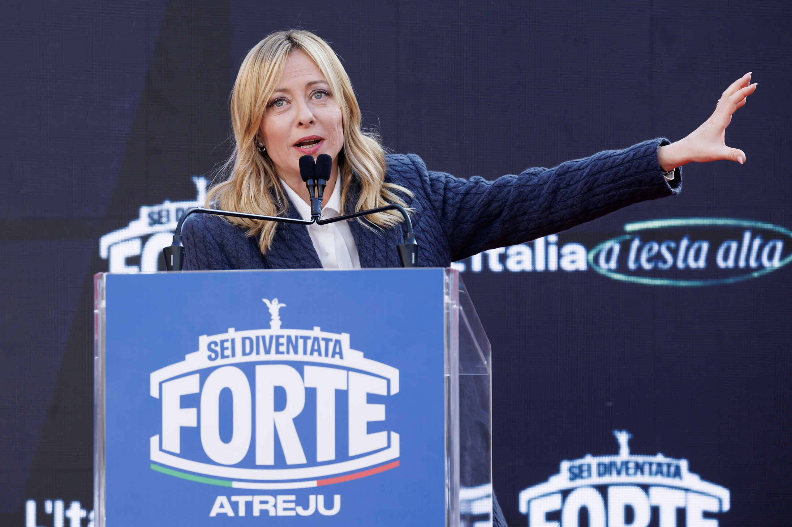 Meloni : « Le centre-droit n'est pas un accident de l'histoire, nous continuerons à avancer ensemble pendant encore longtemps » 1 meloni le centre droit nest pas un accident de lhistoire nous continuerons a avancer ensemble pendant encore longtemps scaled