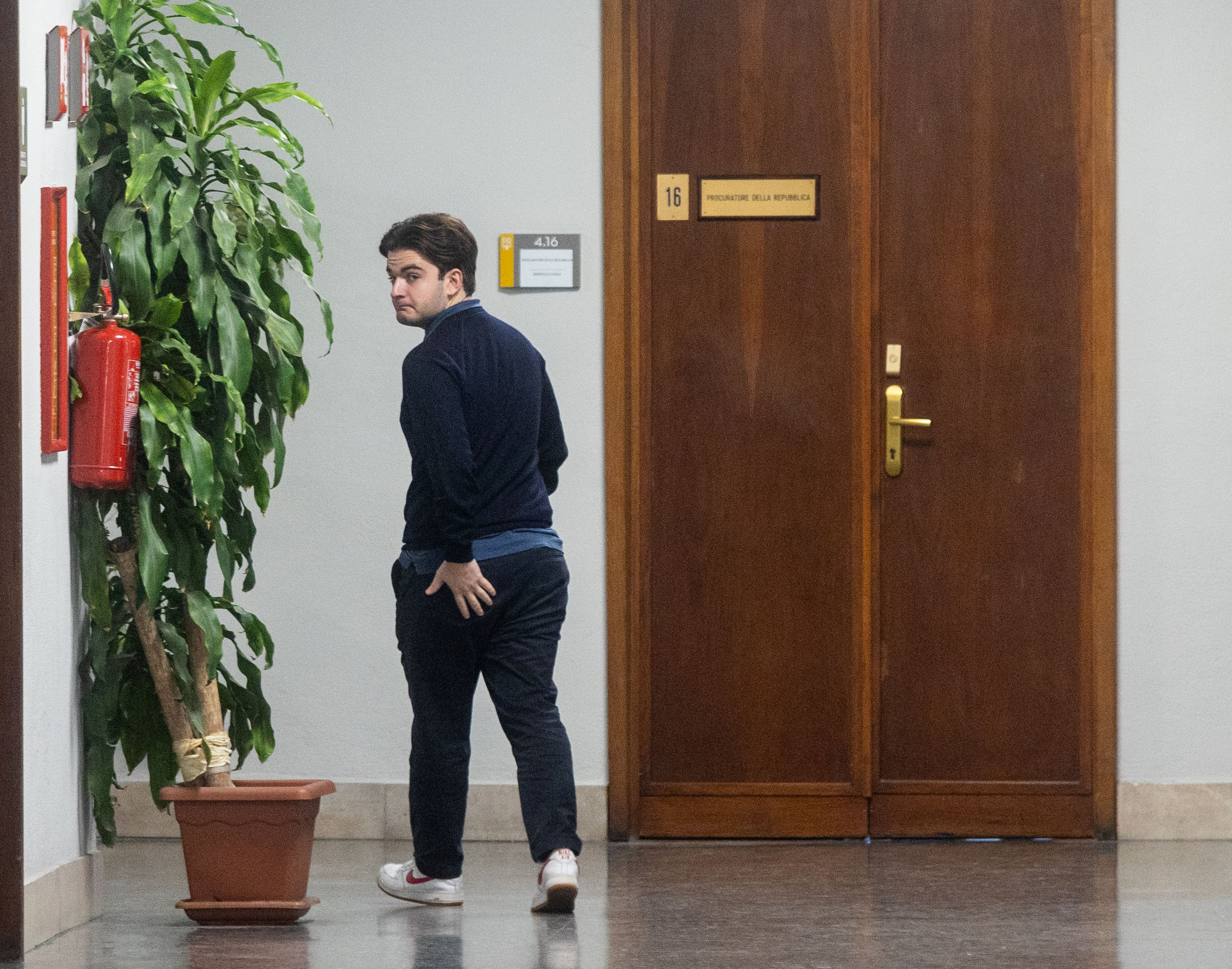 affaire la russa jr leonardo apache indemnise une jeune femme a hauteur de 25 000 euros mettant fin a la diffusion de pornographie vengeresse