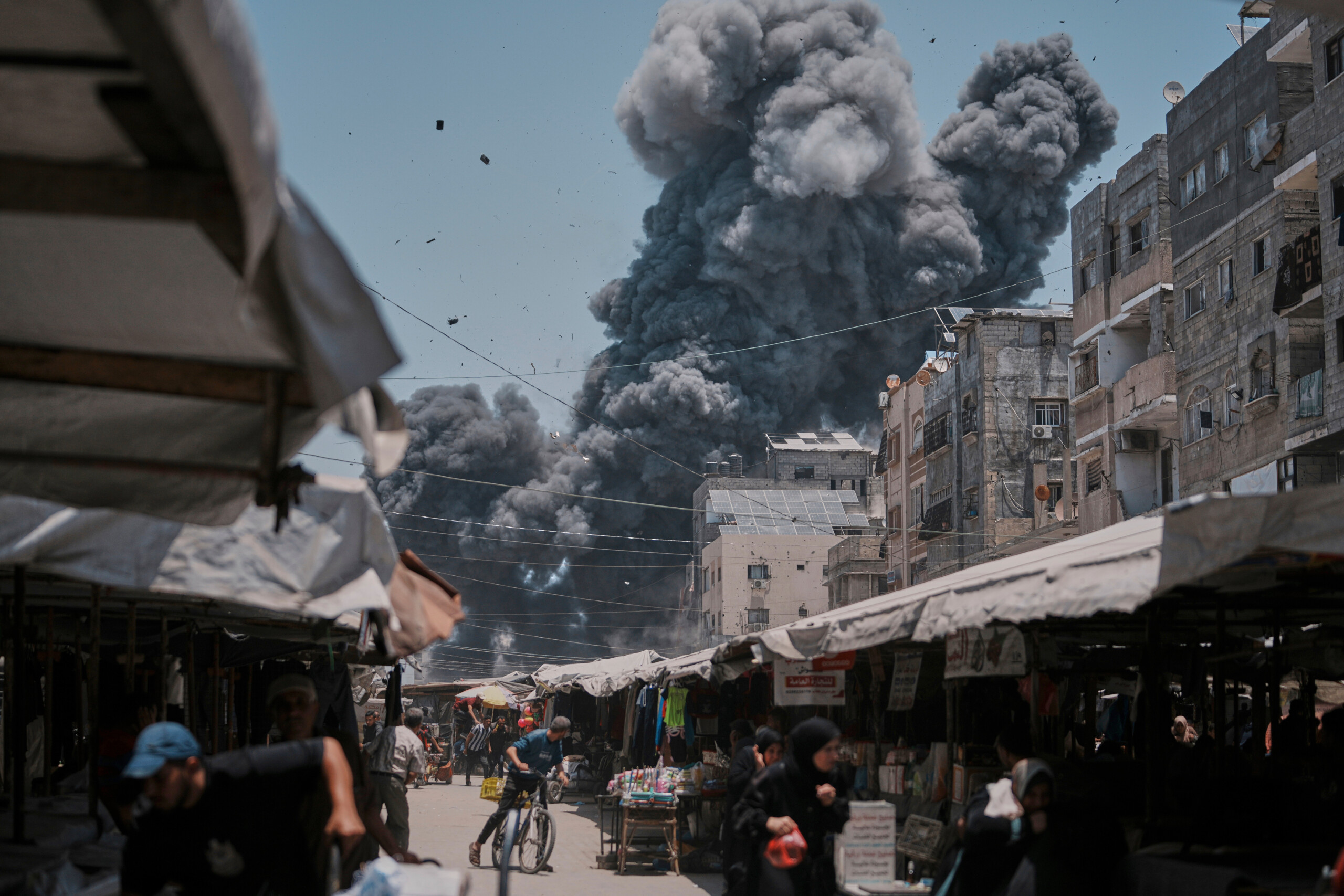 larmee israelienne entame la demolition des infrastructures du hamas a gaza scaled