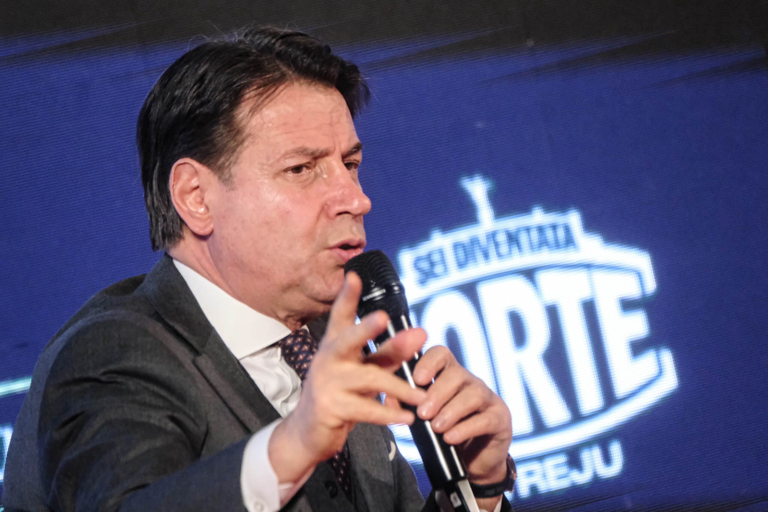 sicile conte a meloni la corruption vous degoute dissolvez le conseil regional scaled