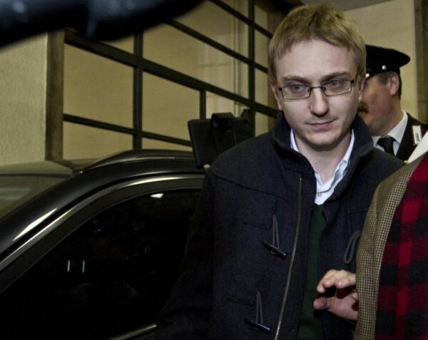 Crime de Garlasco : Alberto Stasi est arrivé à Pavie 1 crime de garlasco alberto stasi est arrive a pavie