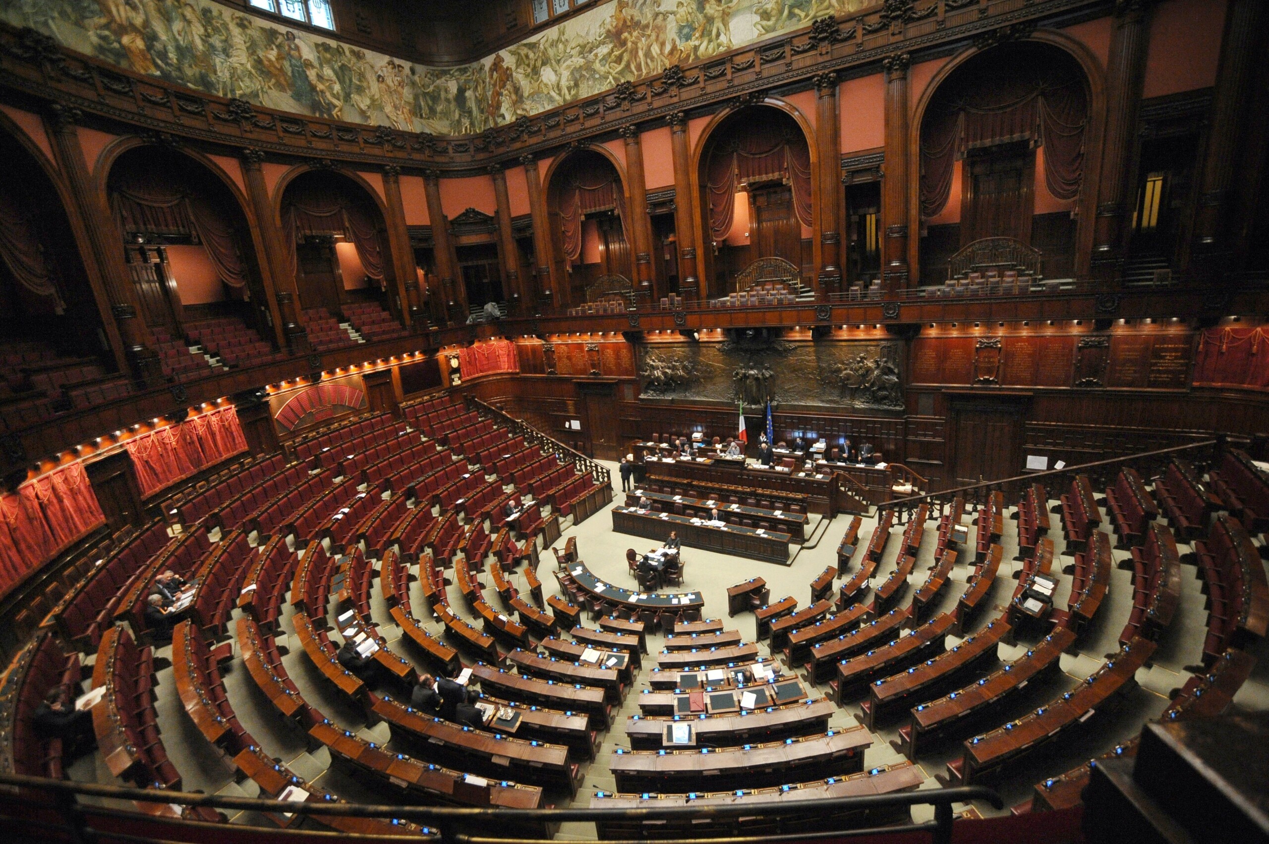 decret loi sur la securite au travail la chambre lapprouve par 143 voix pour il est desormais en vigueur scaled