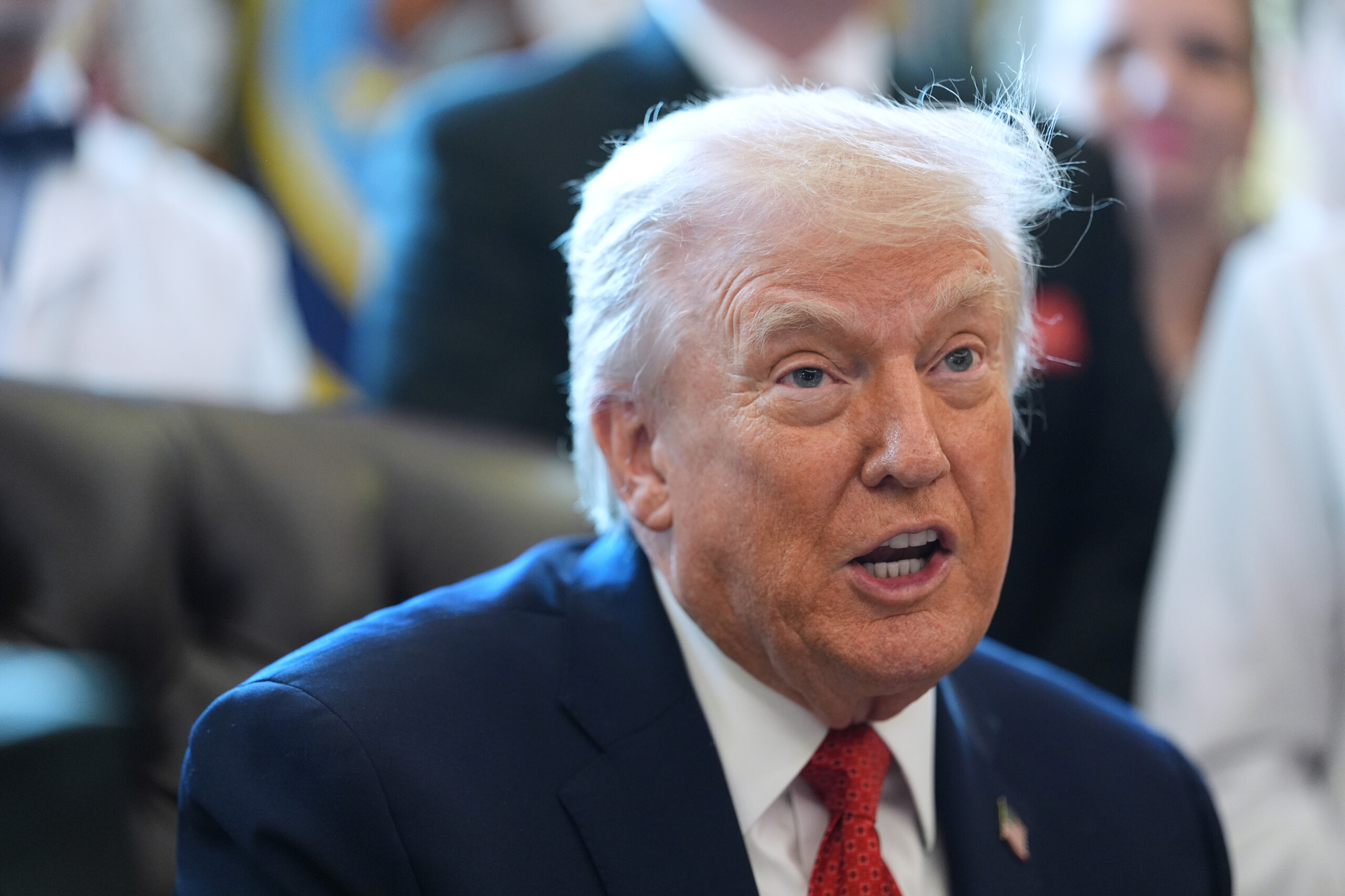 États-Unis : fusillade à l'université Brown, Trump suspend le programme de loterie des cartes vertes 1 etats unis fusillade a luniversite brown trump suspend le programme de loterie des cartes vertes scaled