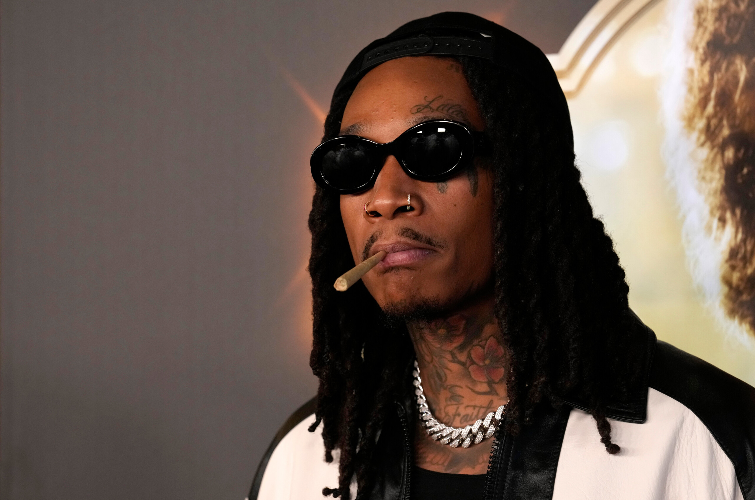 musique wiz khalifa condamne a 9 mois de prison en roumanie pour possession de cannabis scaled