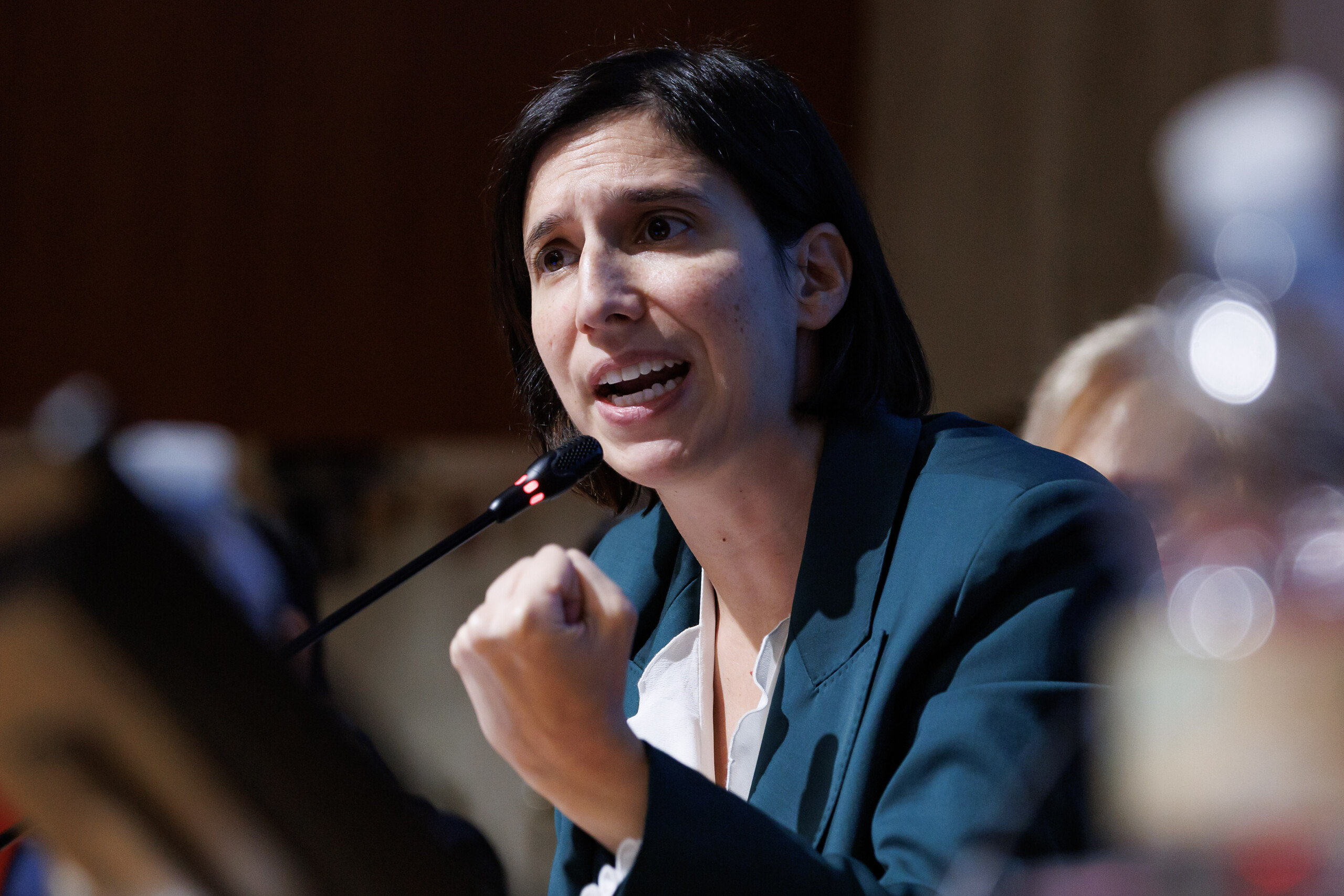 manoeuvre schlein cest faux la majorite a echoue scaled