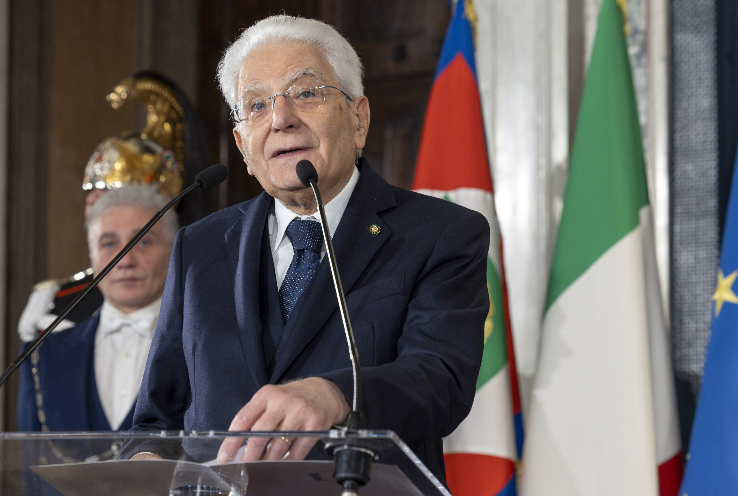 justice mattarella signe cinq mesures de grace scaled
