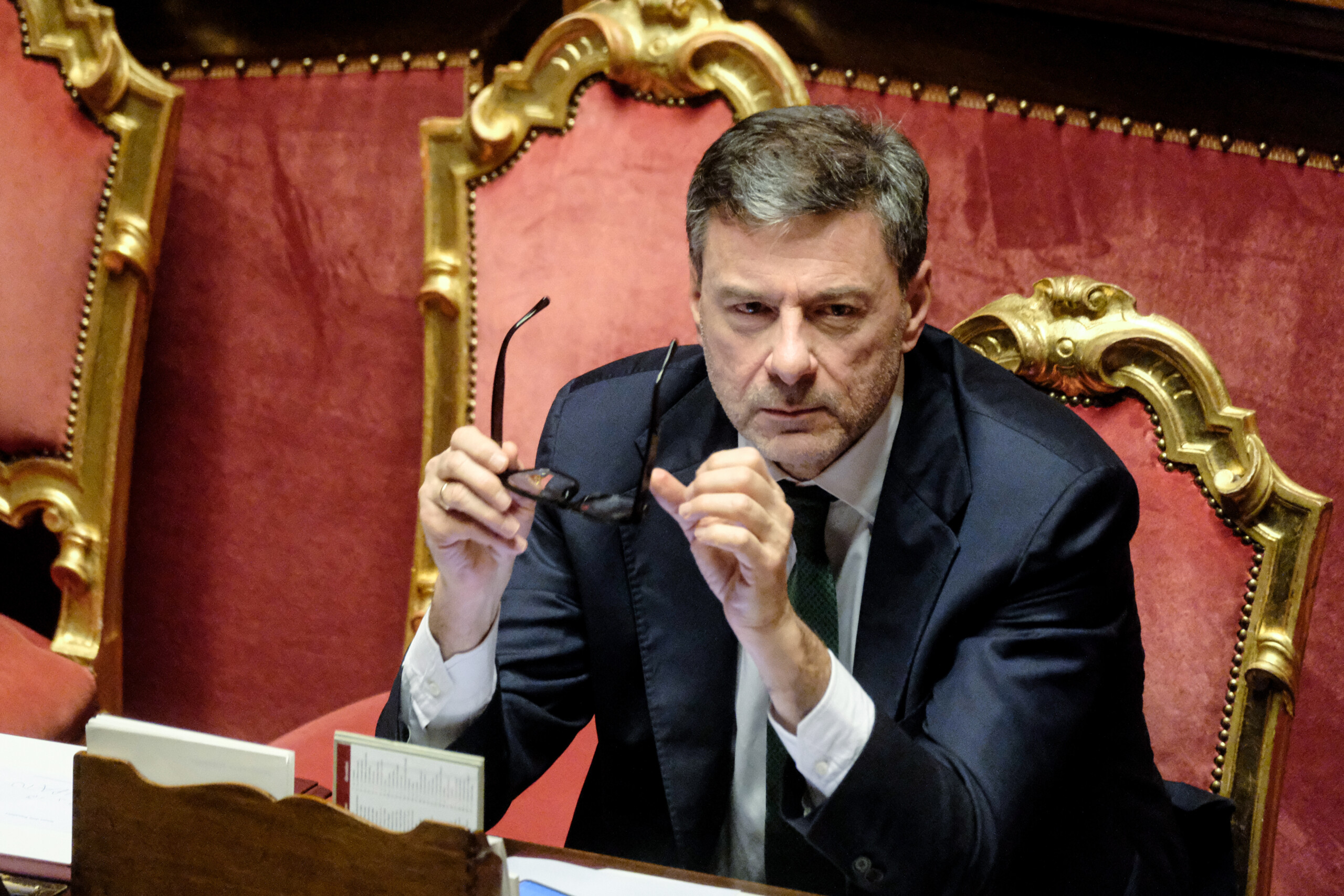 Manœuvre : feu vert du Sénat à la confiance avec 113 voix pour 1 manoeuvre feu vert du senat a la confiance avec 113 voix pour scaled